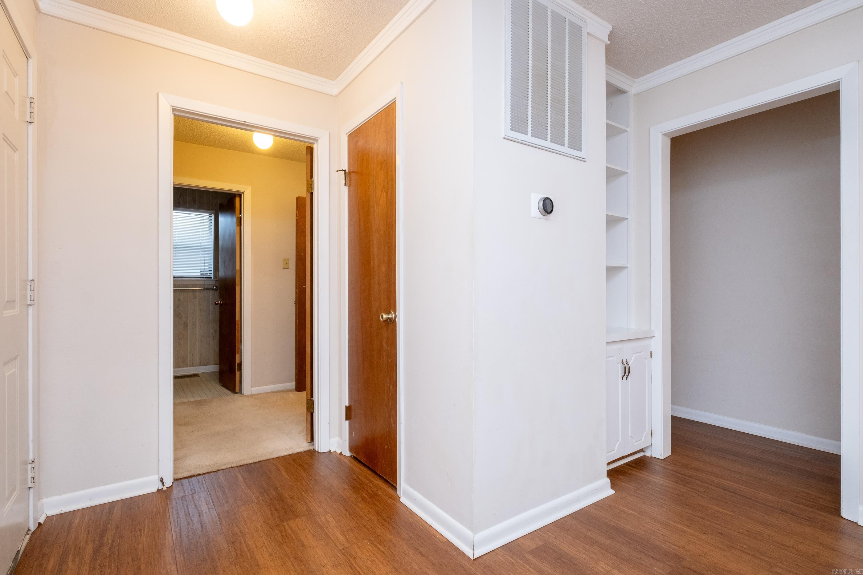 GIBRALTER HGTS - Residential