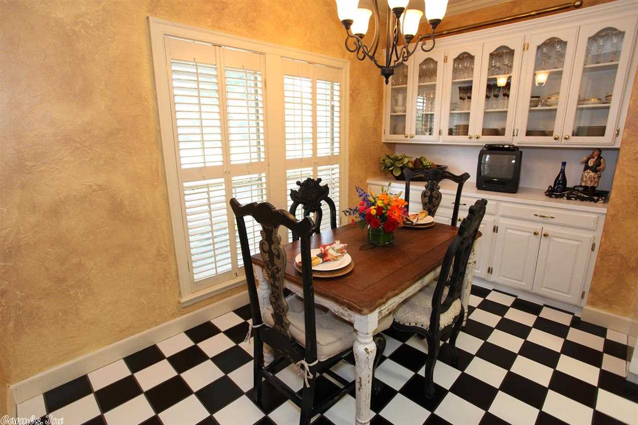 Royal Oaks - Residential