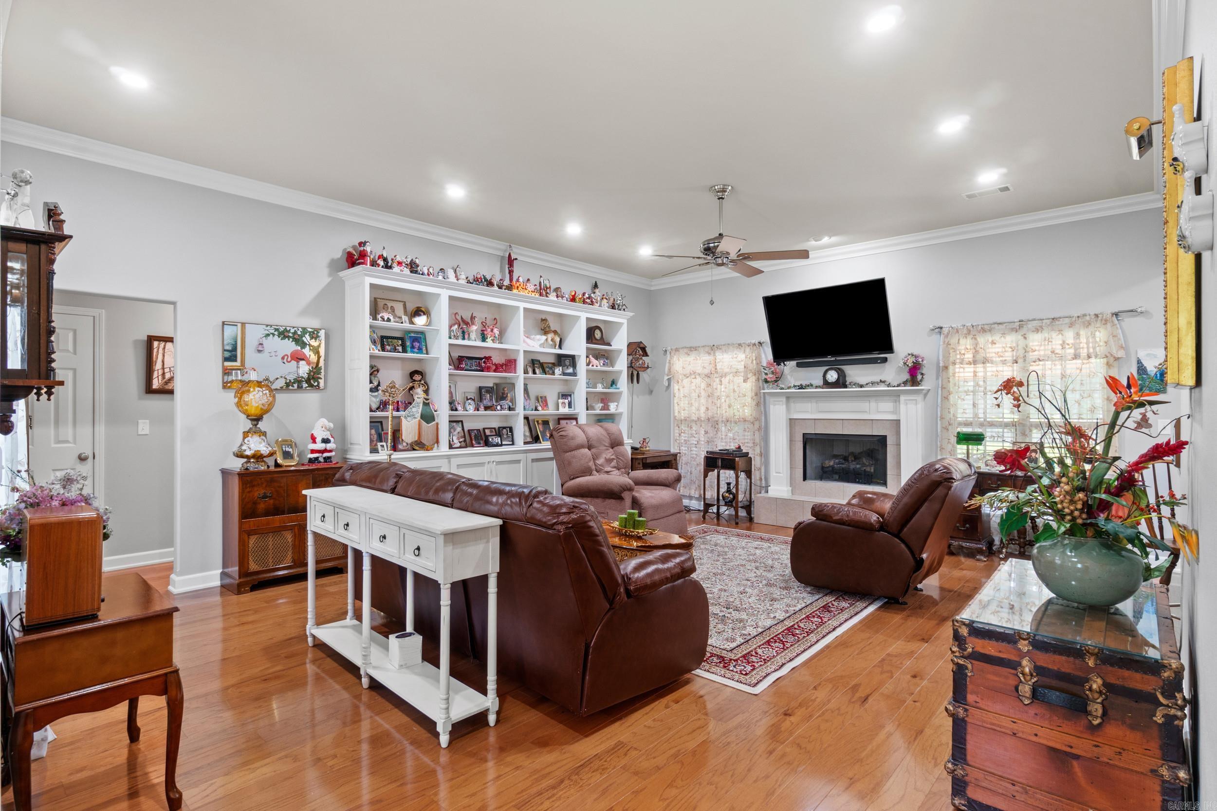 COPPERFIELD - Residential
