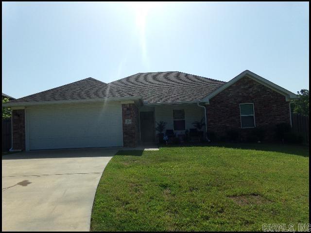 *BENTON* BEAUTIFUL HOME IN THE HERITAGE HEIGHTS SUBDIVISION!! This 4 Bedroom And 2 Bath Home Features 1,790 Sqft! Spacious Eat-In Kitchen Complete With Electric Range, Refrigerator, Dishwasher, And Disposal! Washer And Dryer Included! Comfortable Carpet And Vinyl Flooring Throughout! Central Heat And Air! Fenced Backyard! 2 Car Garage For Parking! PET FRIENDLY!!<a href='https://raineyrealty.com/virtualtour.php?r=Q1s38a'> Click here for a 360° Virtual Tour</a>