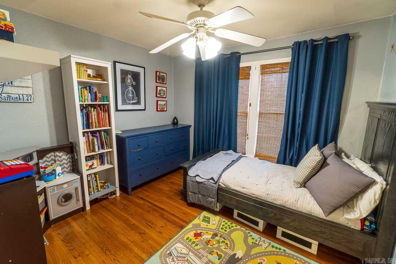 KINGWOOD PLACE - Residential