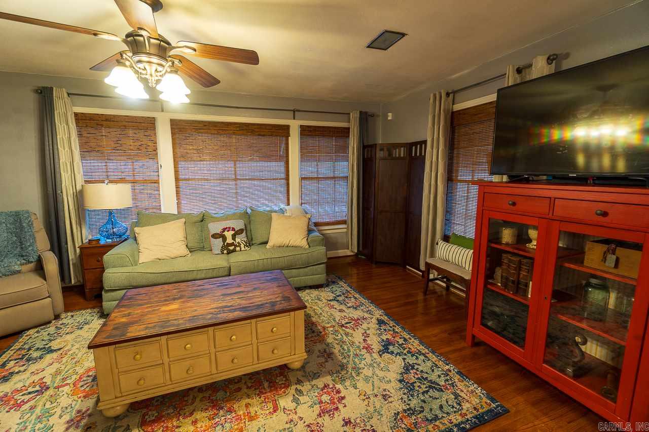 KINGWOOD PLACE - Residential