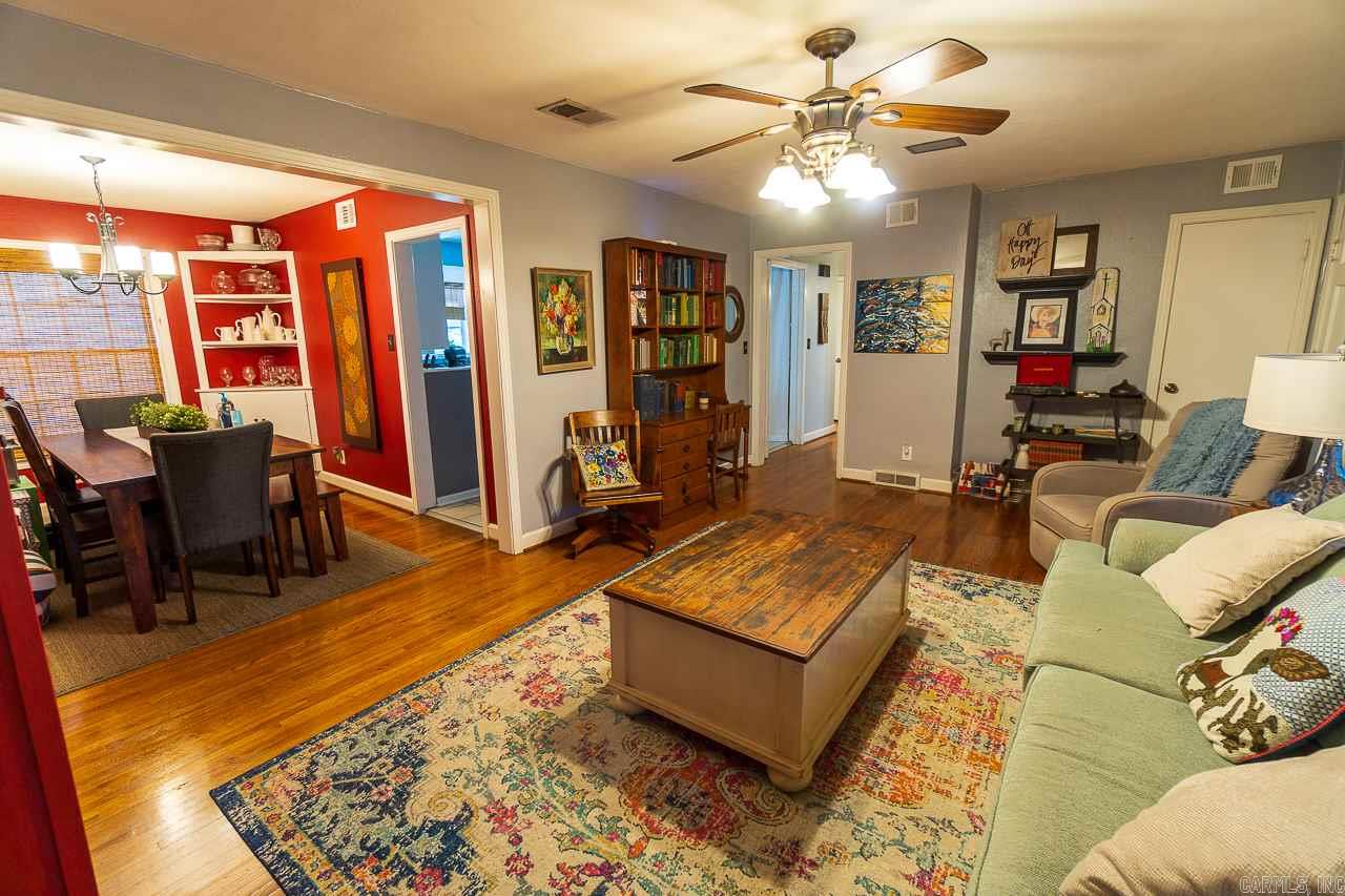KINGWOOD PLACE - Residential