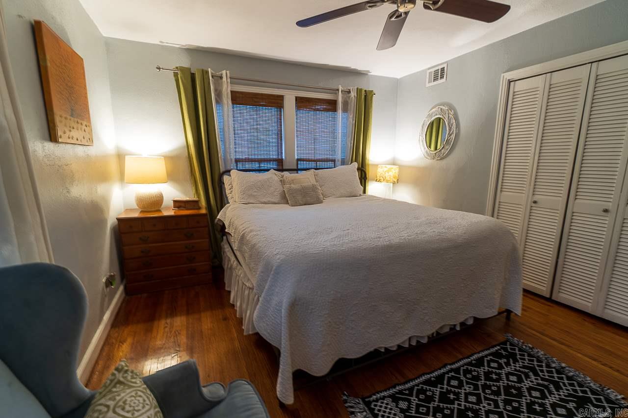 KINGWOOD PLACE - Residential