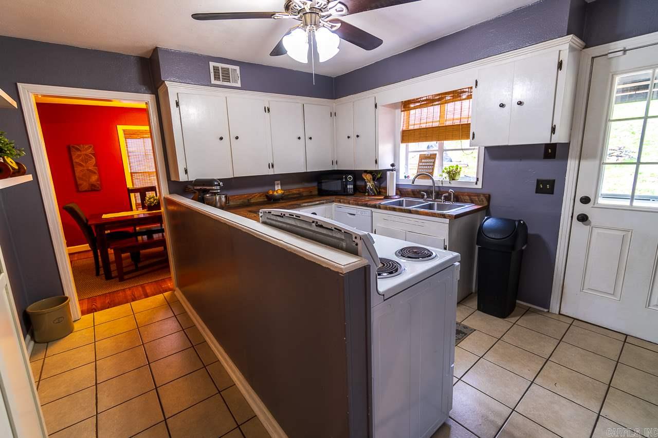 KINGWOOD PLACE - Residential