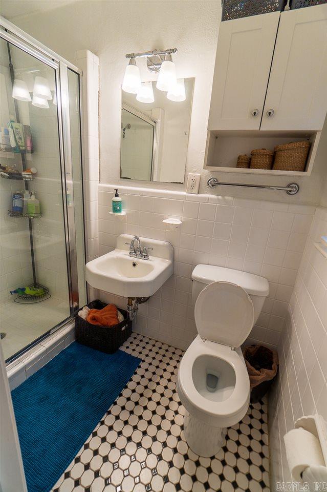 KINGWOOD PLACE - Residential