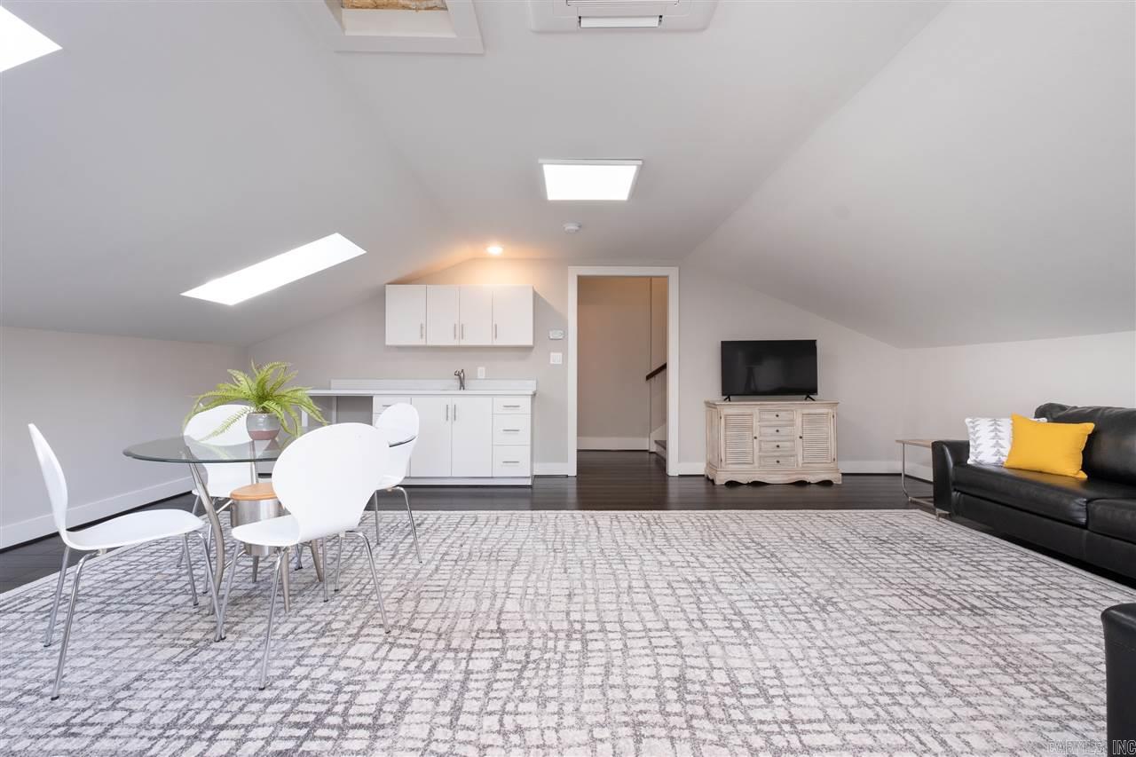 FOREST HEIGHTS PLACE - Residential