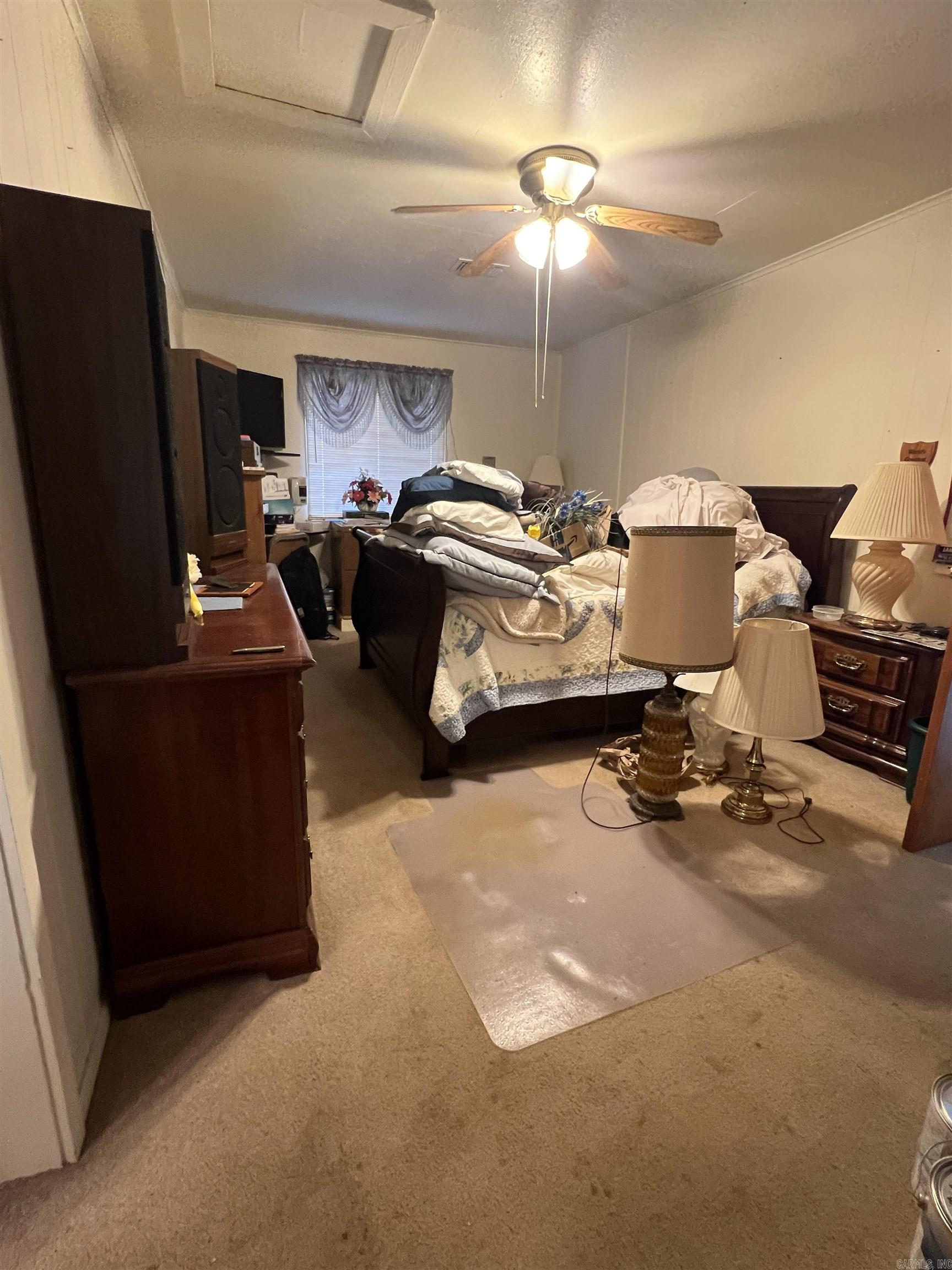 SULPHUR SPRINGS ESTATES - Residential