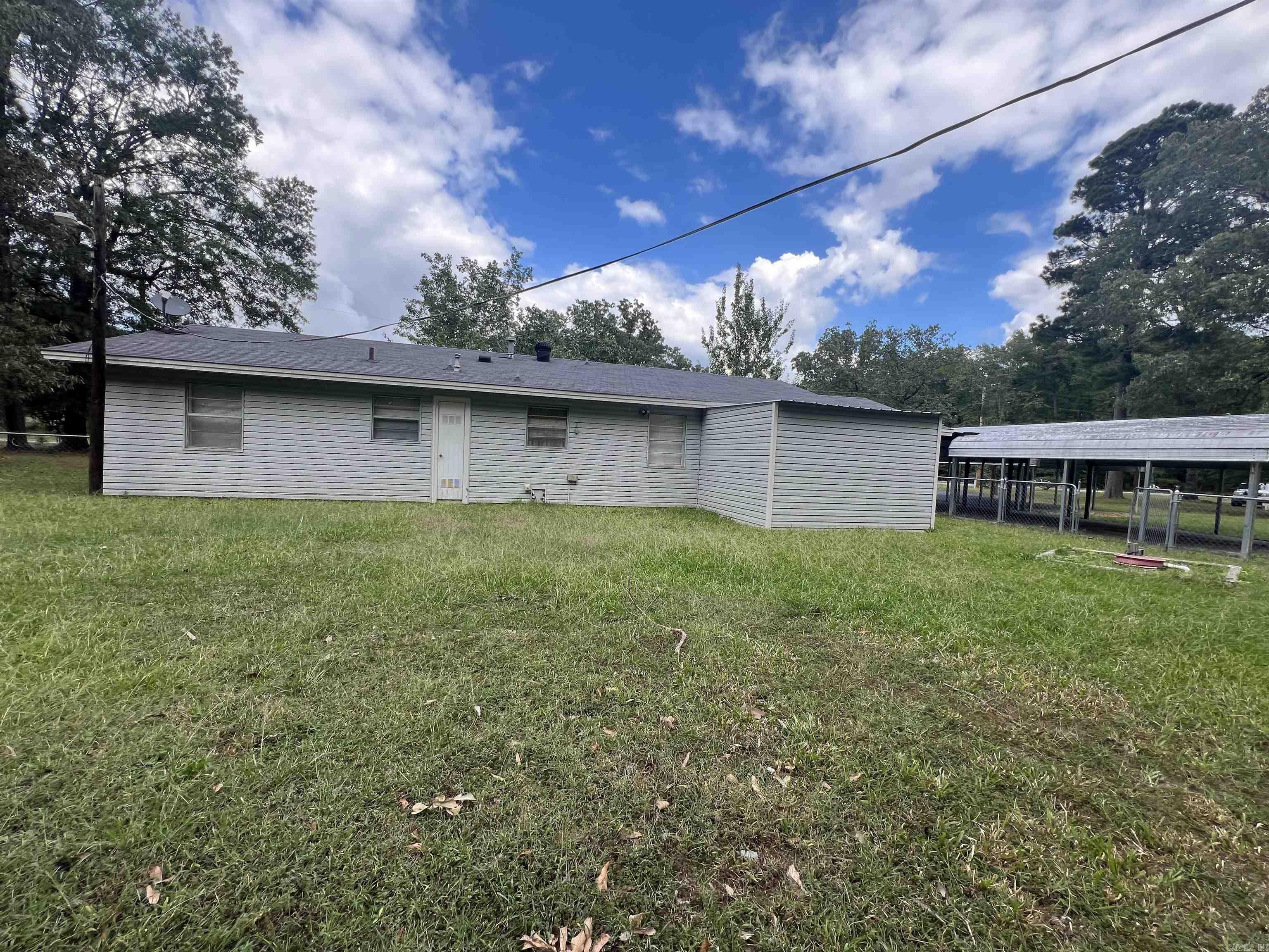 SULPHUR SPRINGS ESTATES - Residential