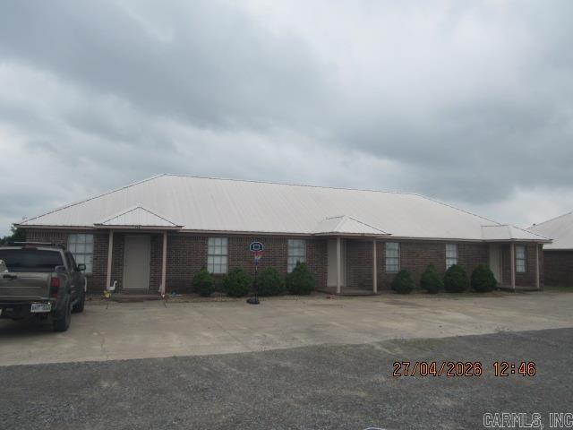 Well maintained 2-bedroom duplex in the heart of Guy, new laminate floors throughout, 2-inch blinds throughout, all kitchen appliances including refrigerator, separate laundry area with hook-ups, oversized bedrooms, all electric, lawn care & trash included. No Pets. ***PLEASE NOTE WE DO NOT ADVERTISE ON CRAIGSLIST OR FACEBOOK MARKETPLACE. ANY LISTING OF OURS SEEN IS A SCAM!!!***