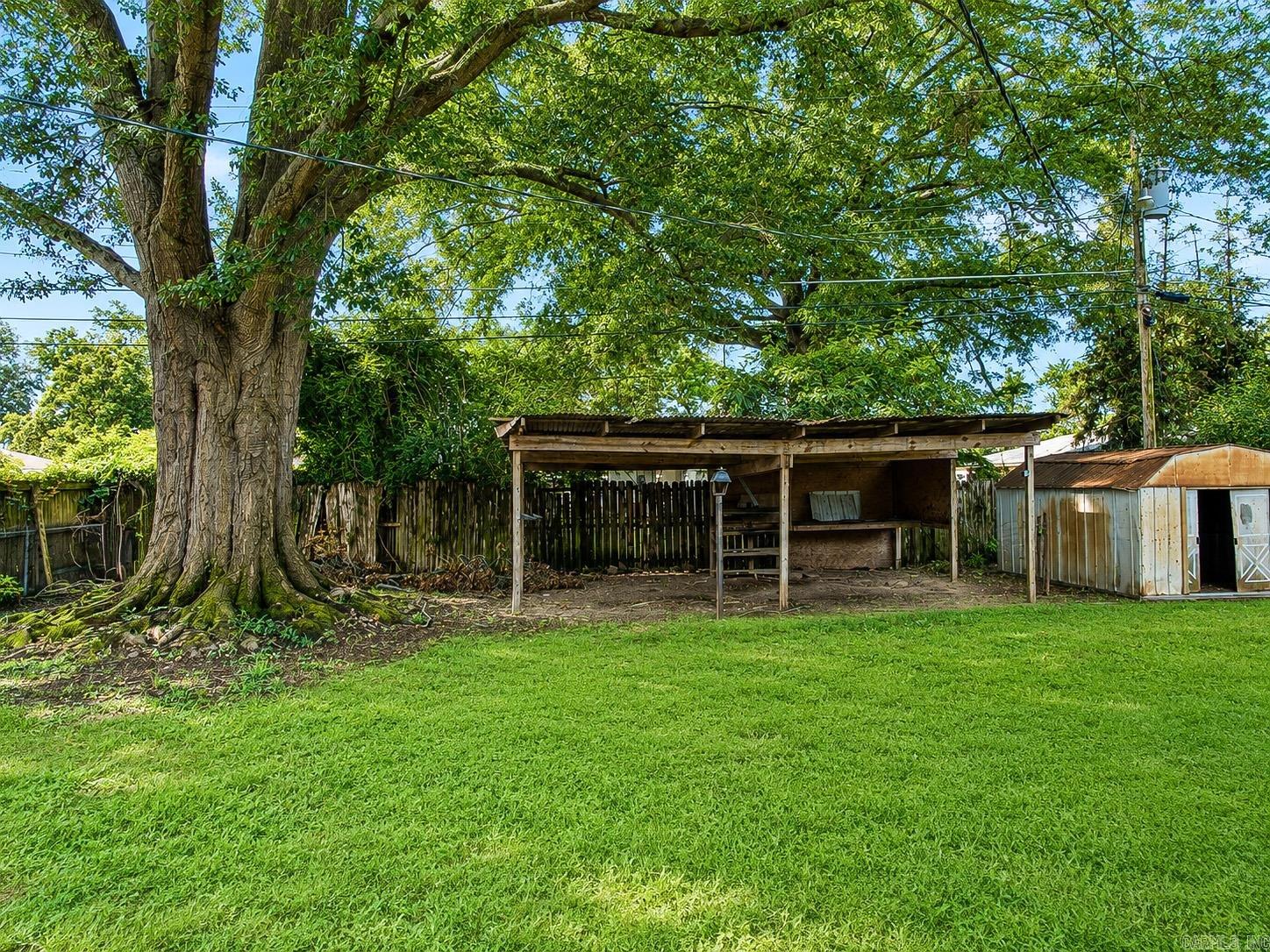 BROADMOOR NORTH - Residential