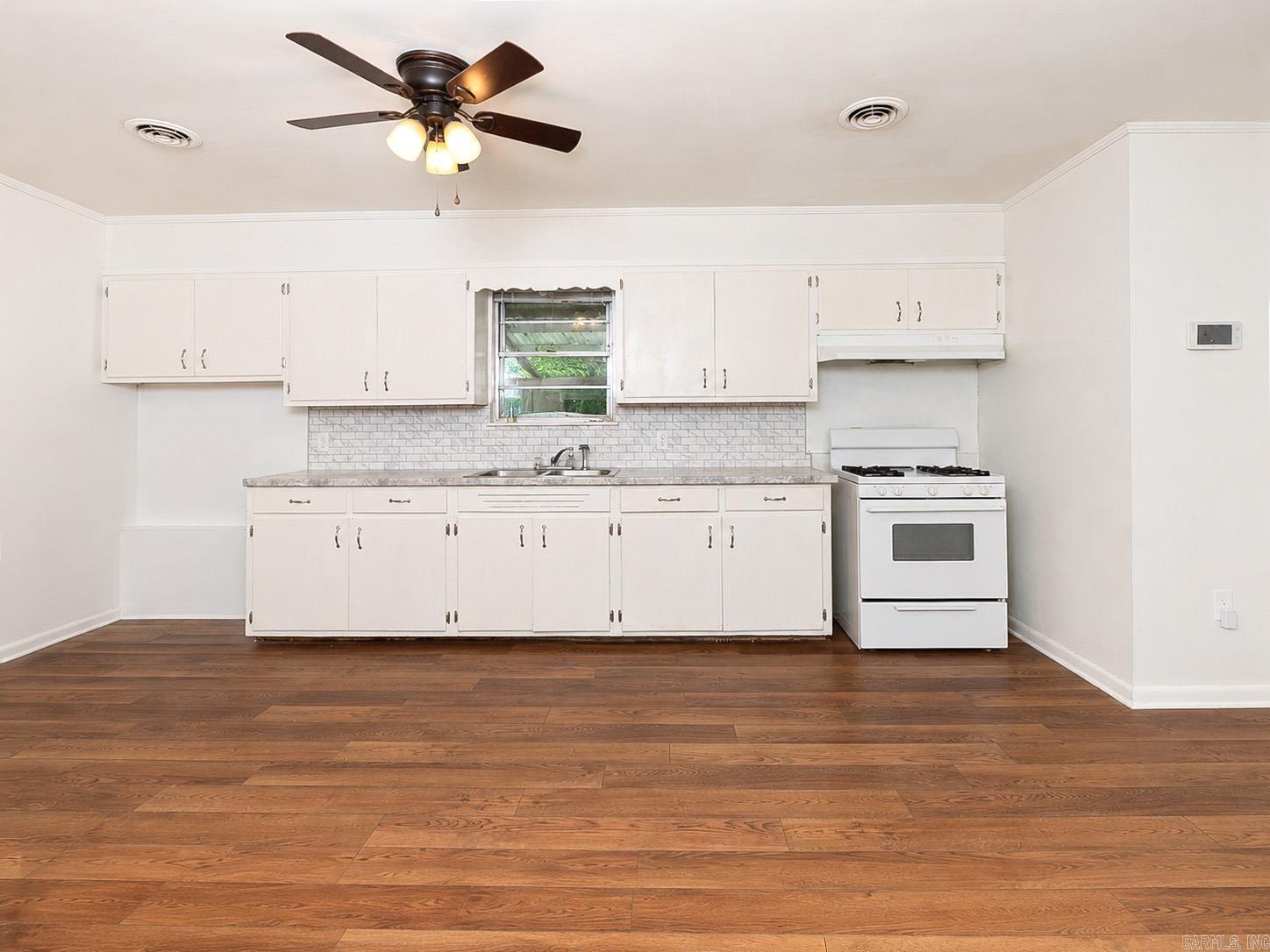 BROADMOOR NORTH - Residential