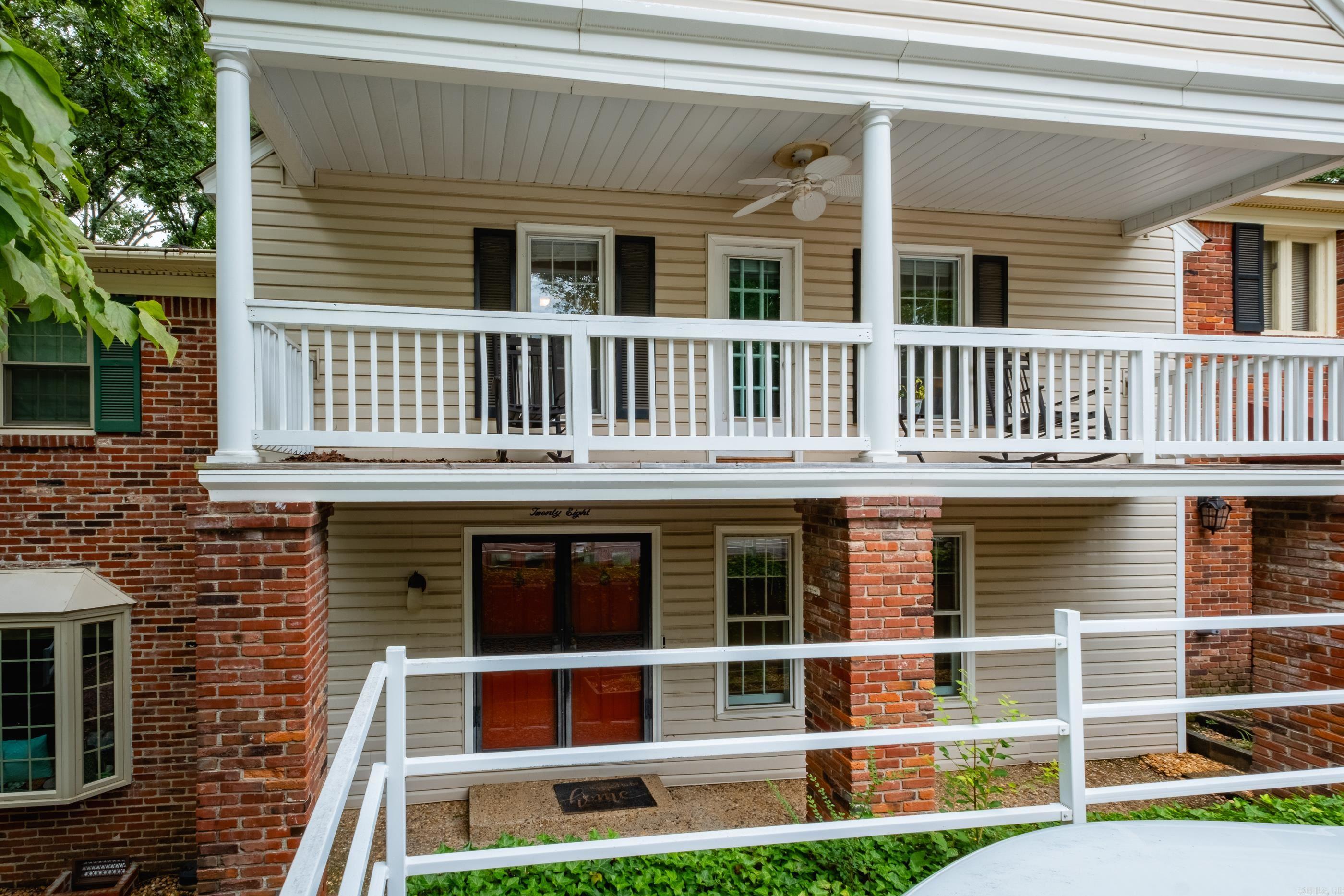 KINGSBRIDGE TWNHSE - Residential
