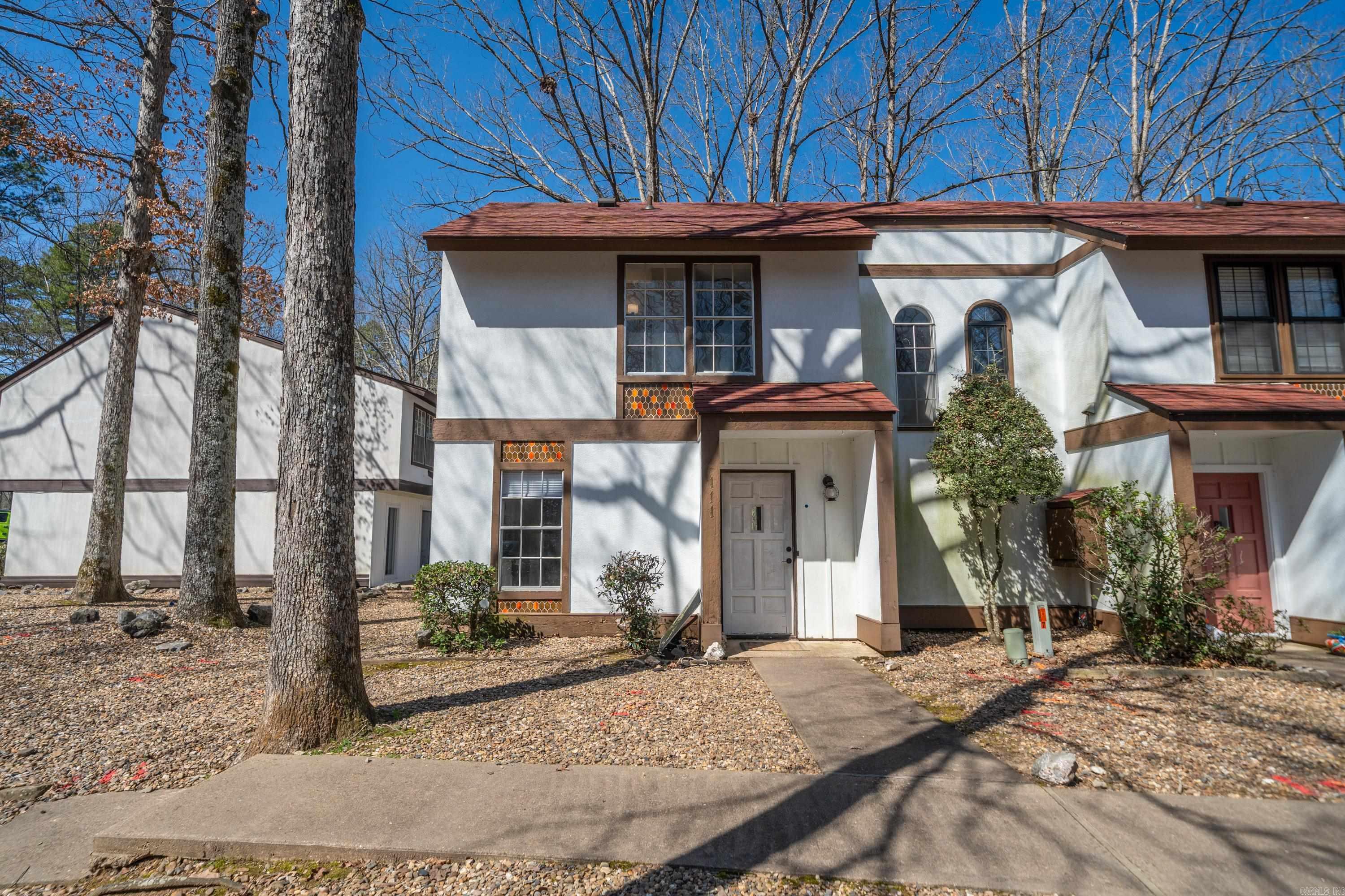 Cozy! Comfortable!  Newly Updated.. and Move In Ready with all new kitchen appliances! Would also make an excellent AirBnB! Walking distance to several restaurants, Desoto Games Area, Pickleball, Desoto Marina, and Desoto Golf Course!  This adorable townhome is located minutes from Desoto Golf Course, Pickleball Courts, Basketball & Playground Park, and Lake Desoto. A sense of peace and relaxation surrounds you when you step into the 2 bedroom, 1.5 bath  Enjoy time on the patio overlooking the courtyard. Take a stroll through the lush nature walkways. This community has amenities galore with 9 golf courses, 11 lakes, 26+ mi. walking trails, restaurants, and more. HSV has $2,000 buy in fee for new residents. No Seller Property disclosure - Seller has never lived in the property.