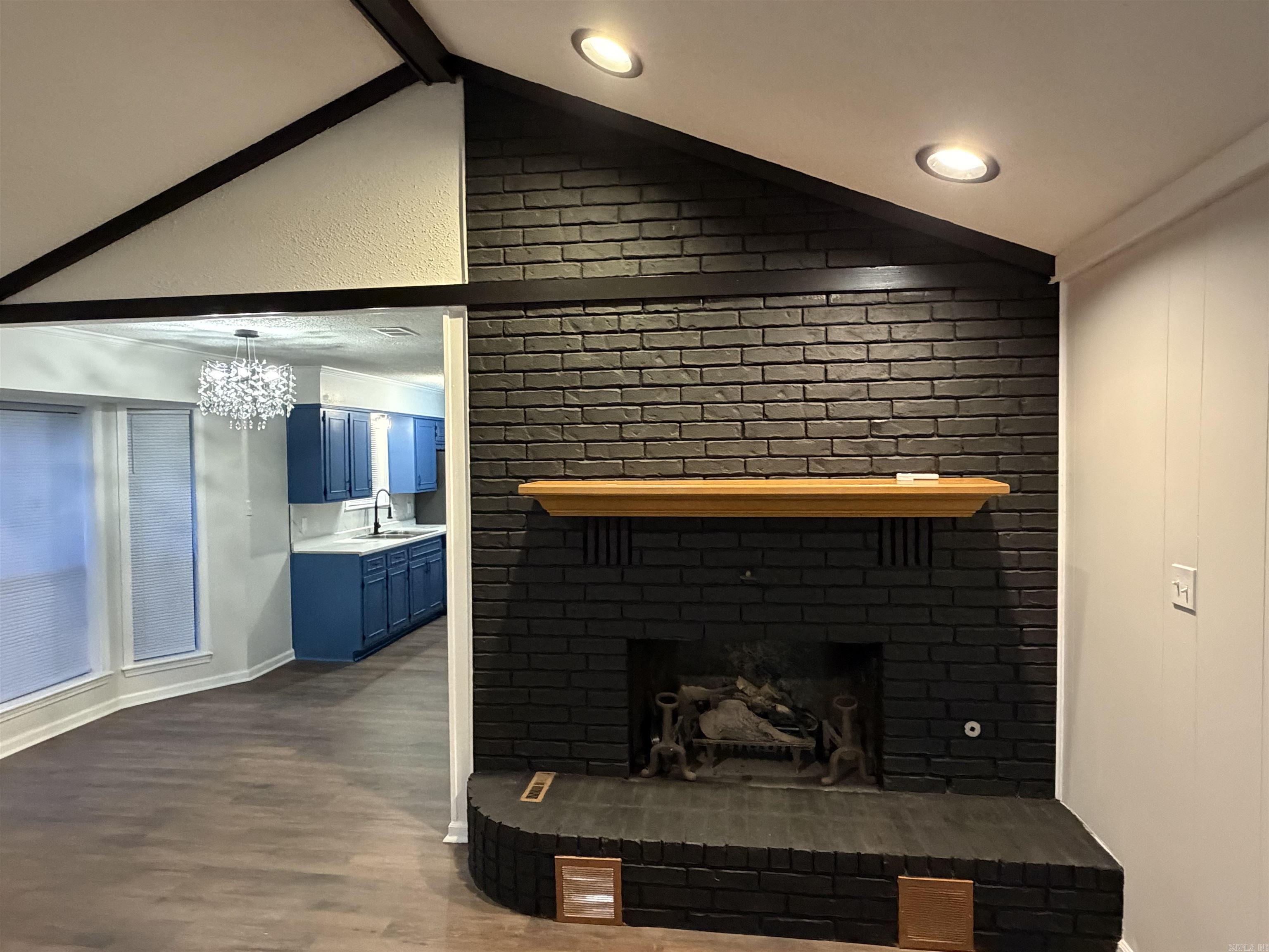 INDIAN HILLS PHASE - Residential