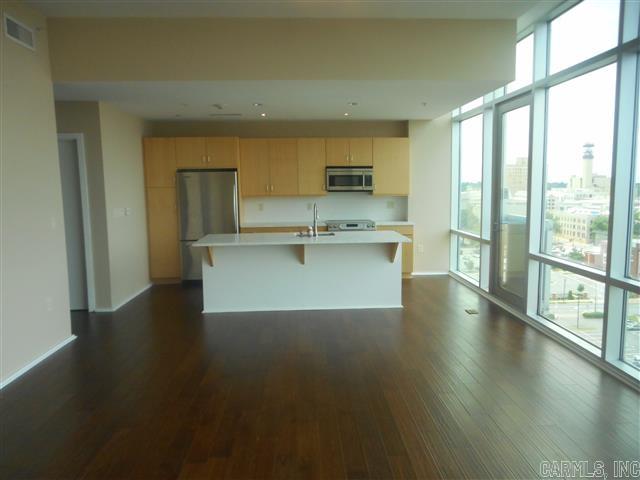 300 THIRD HPR - Residential