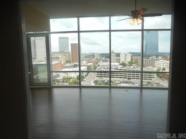 300 THIRD HPR - Residential