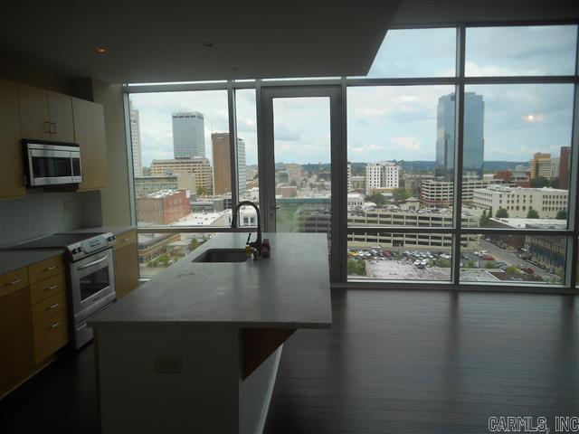 300 THIRD HPR - Residential