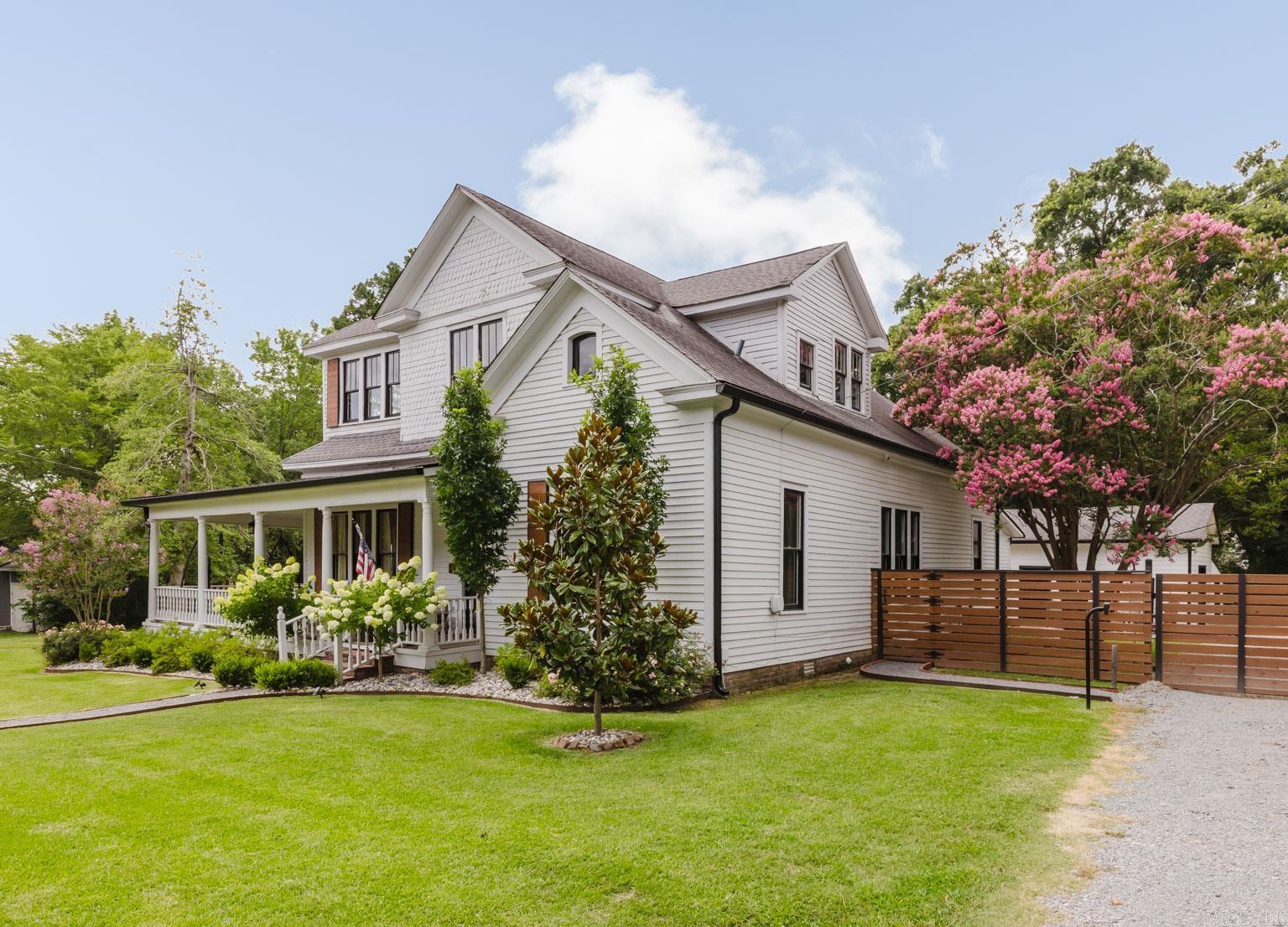 ORIGINAL TOWN-BENTON - Residential