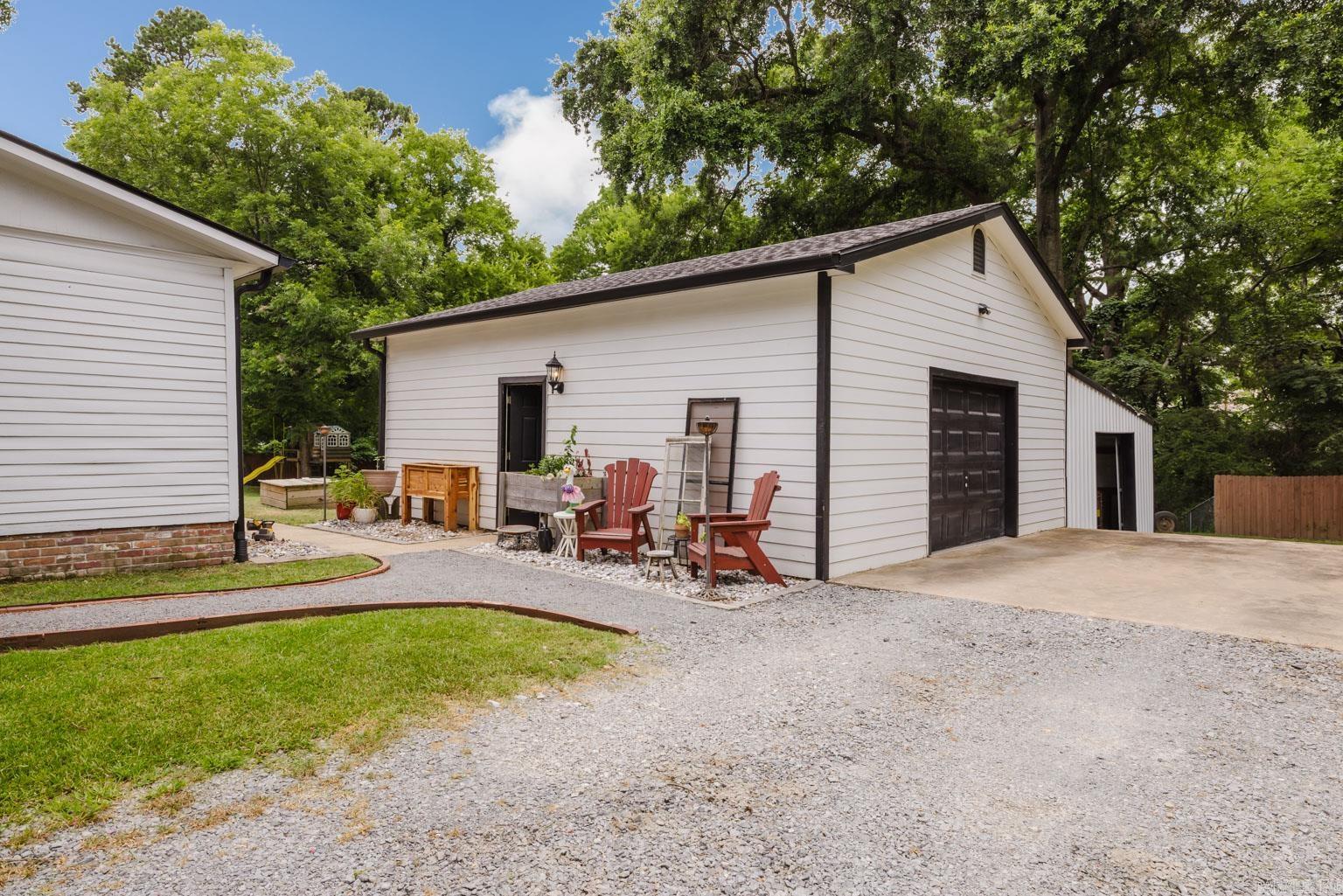 ORIGINAL TOWN-BENTON - Residential