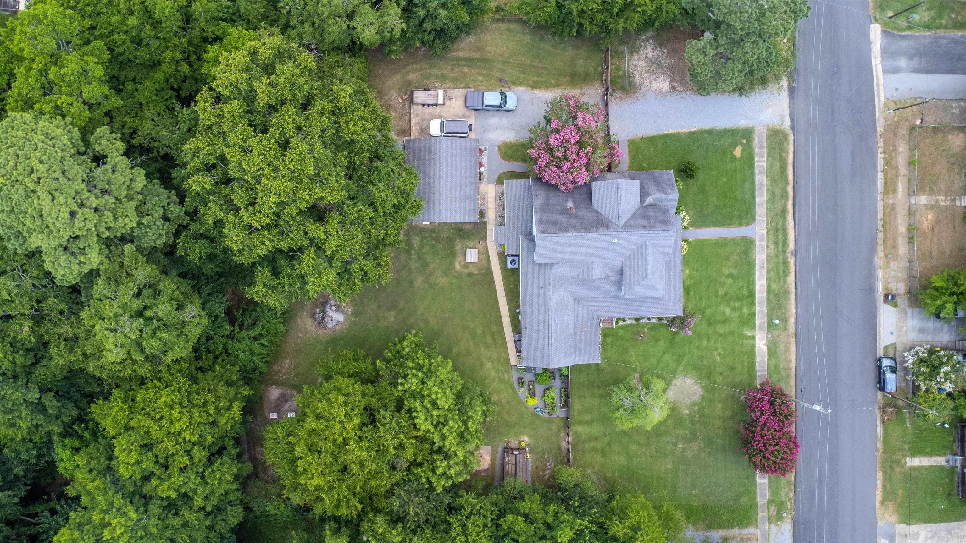 ORIGINAL TOWN-BENTON - Residential