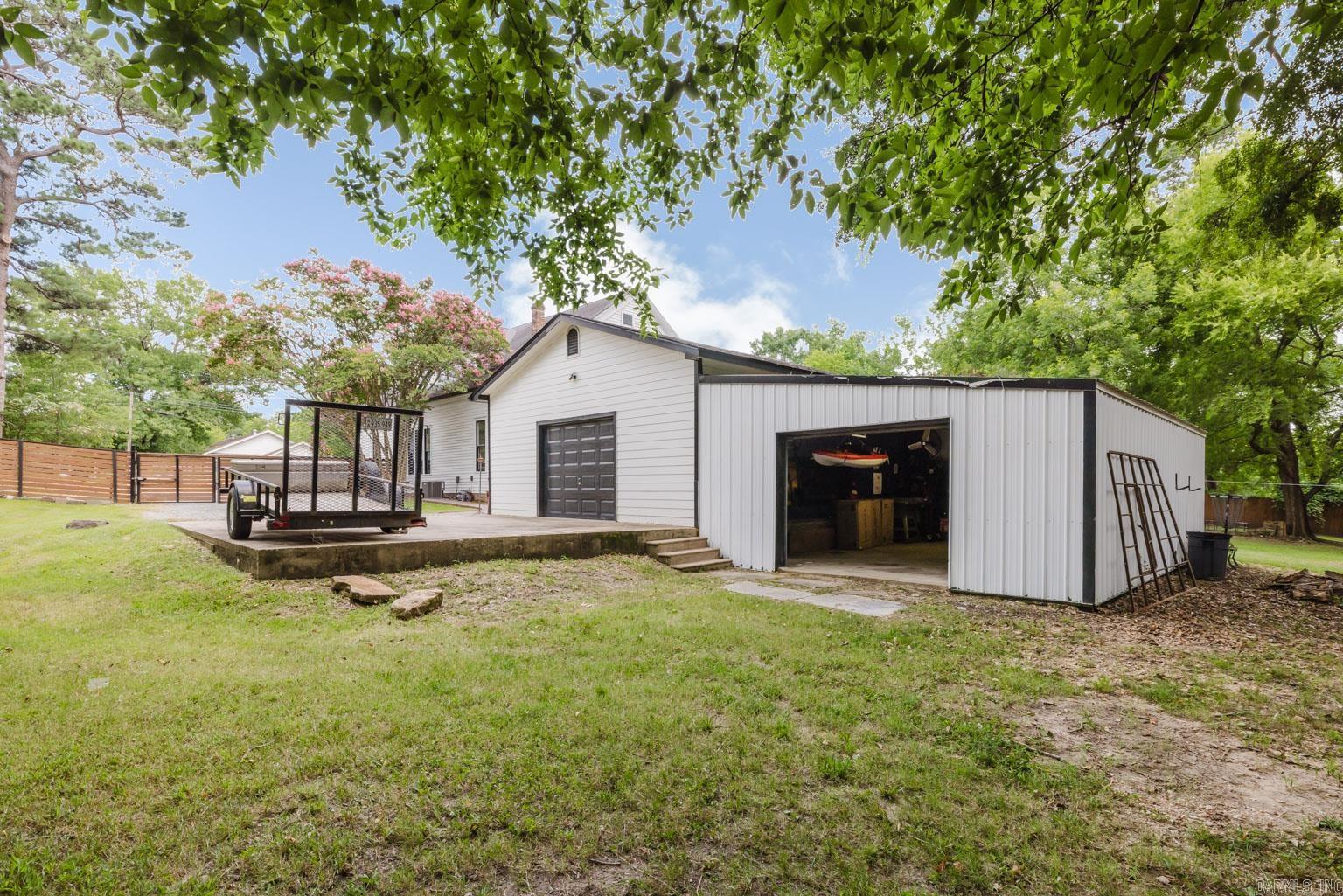 ORIGINAL TOWN-BENTON - Residential