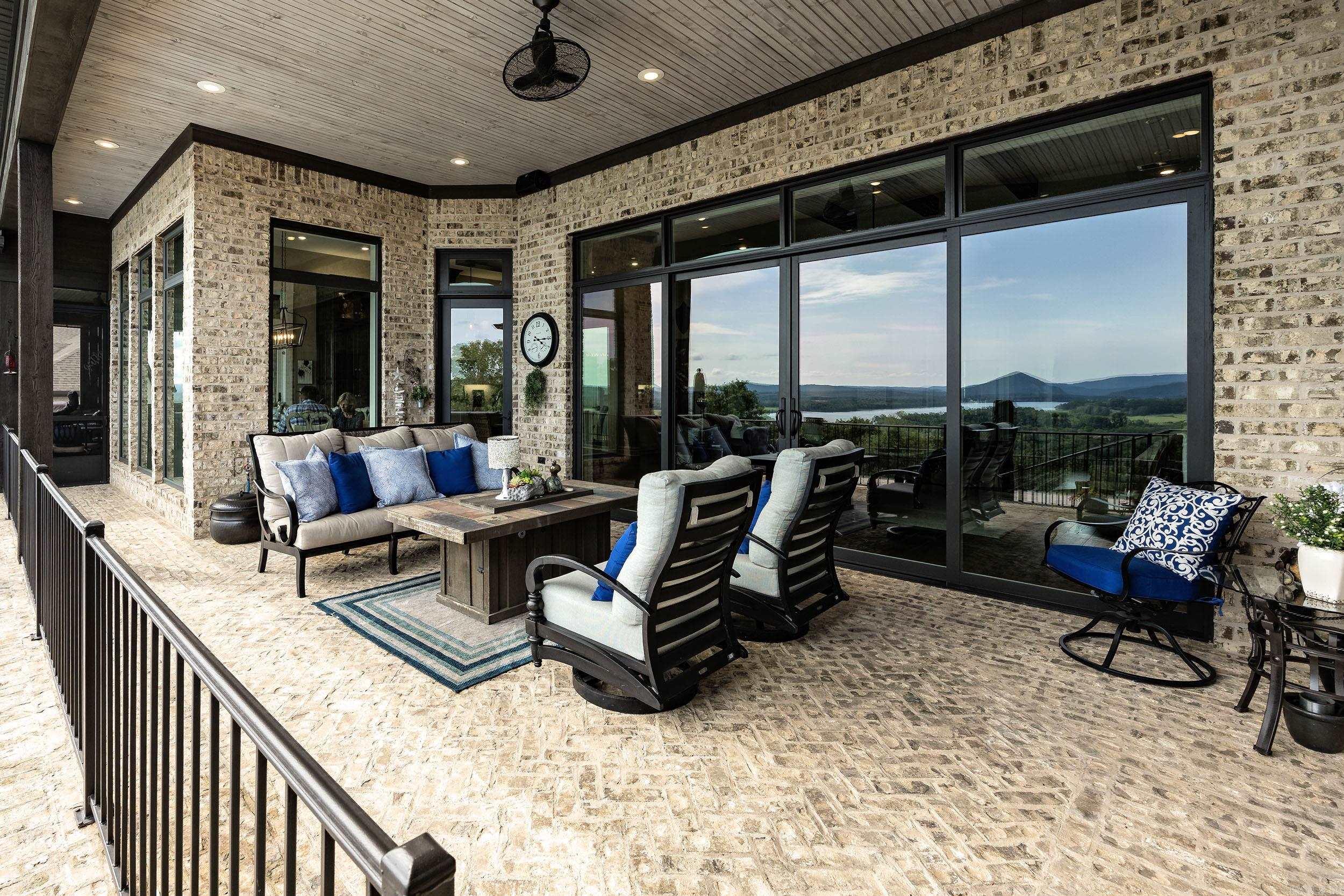 MOUNTAIN CREST ESTATES - Residential