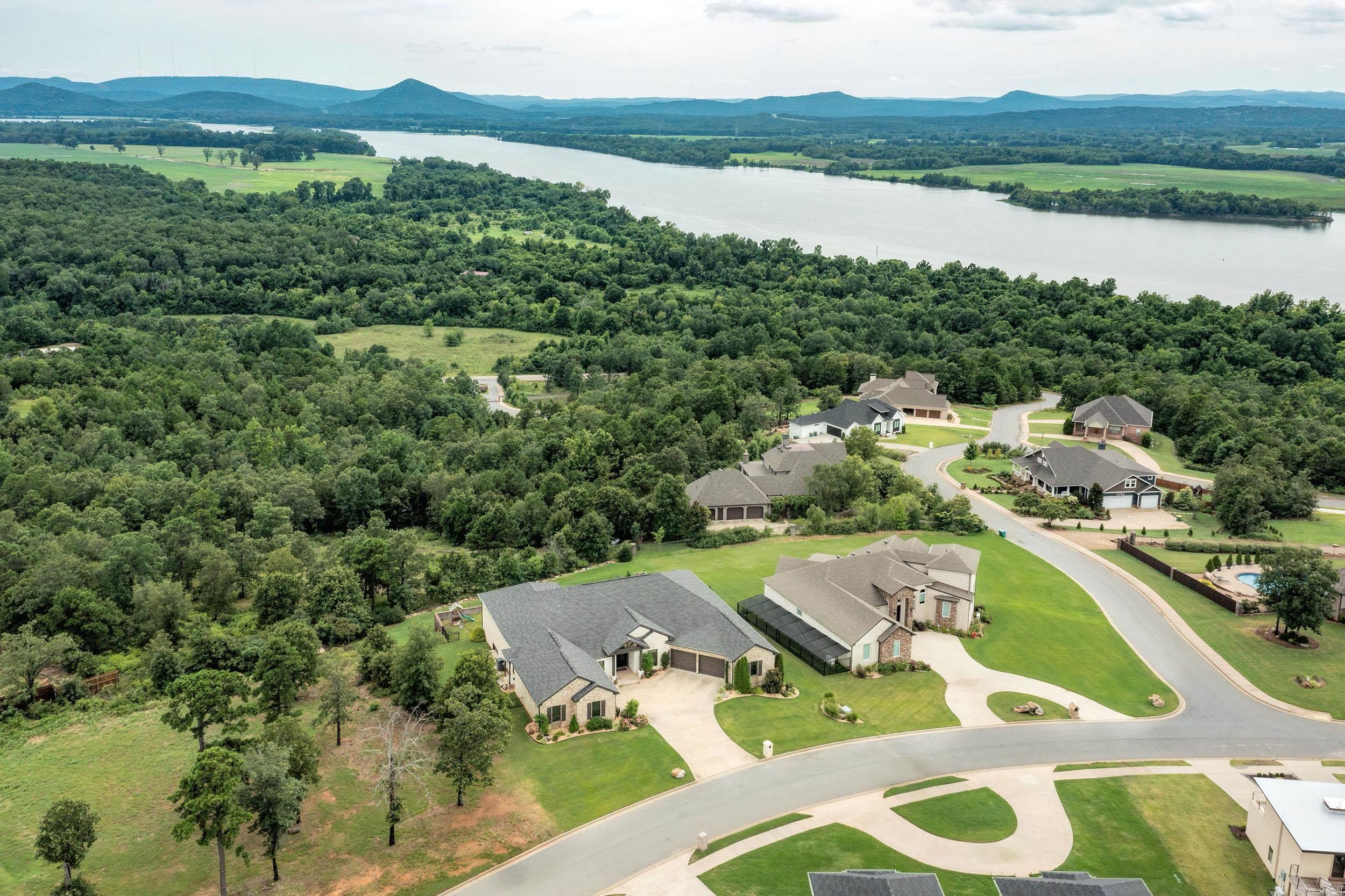 MOUNTAIN CREST ESTATES - Residential