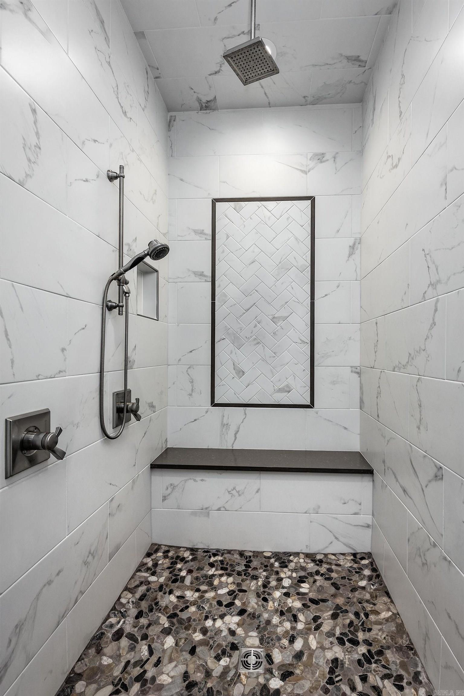 MOUNTAIN CREST ESTATES - Residential