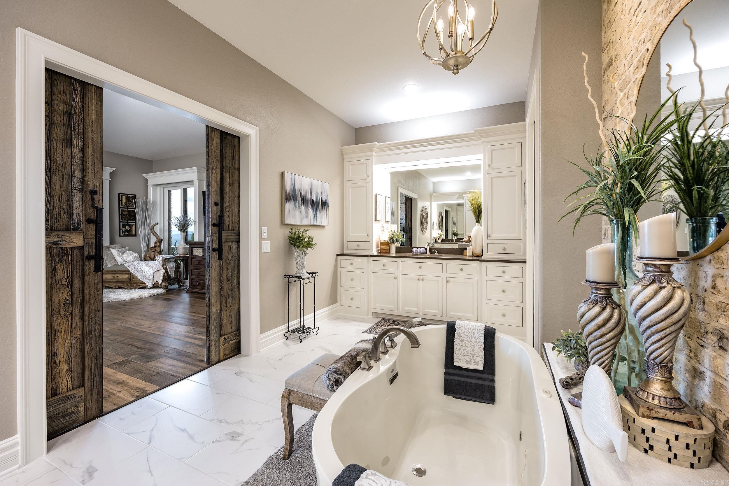 MOUNTAIN CREST ESTATES - Residential
