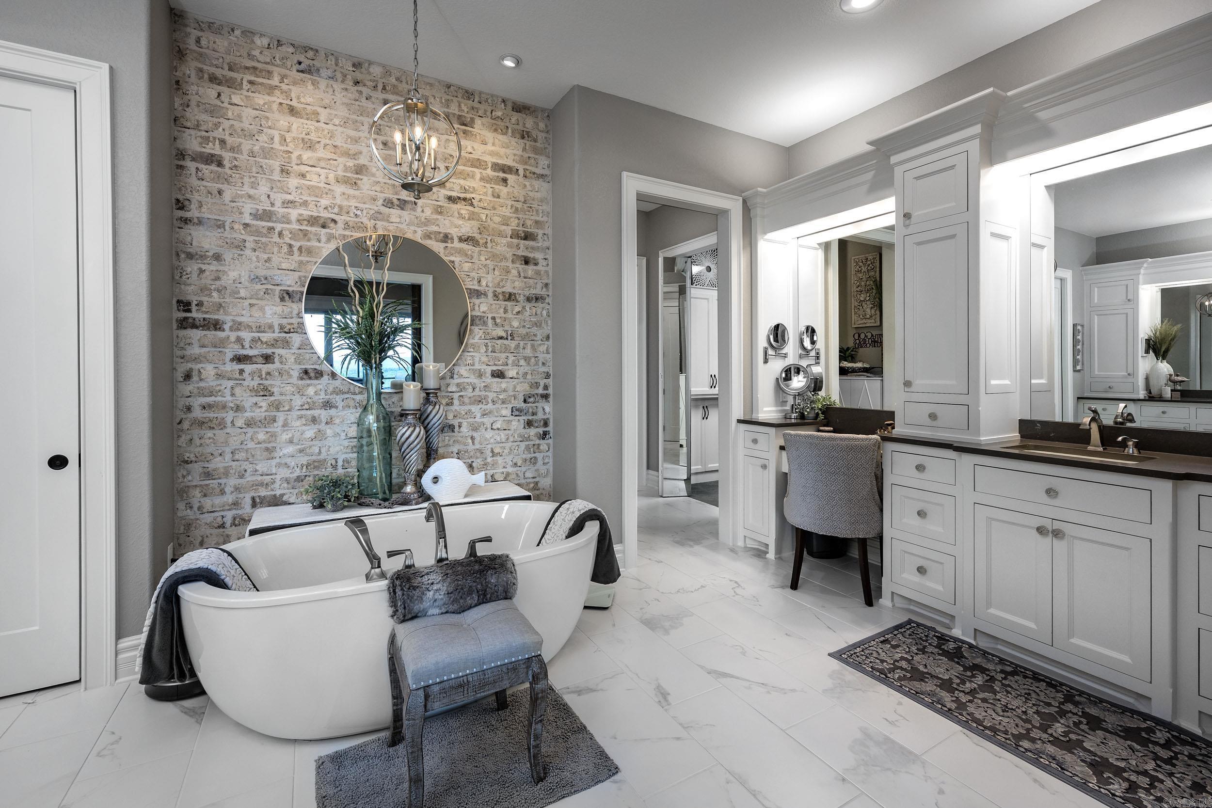 MOUNTAIN CREST ESTATES - Residential