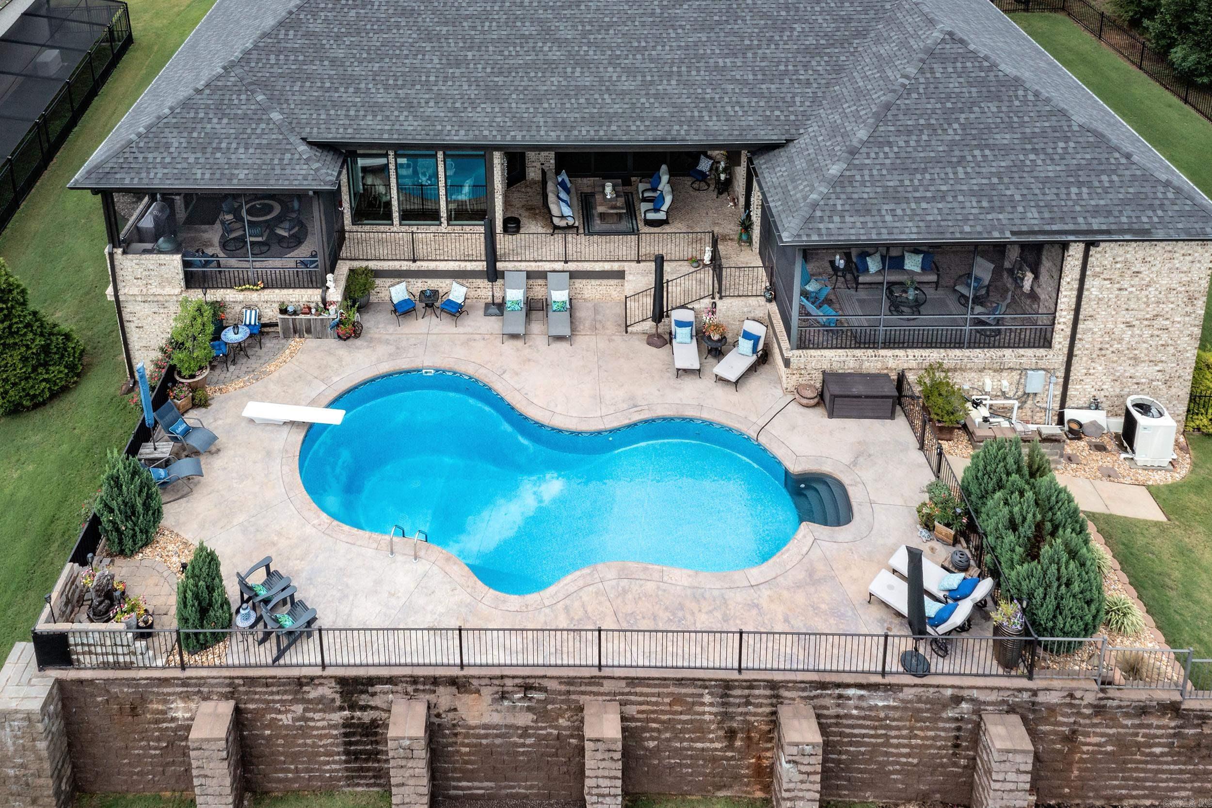 MOUNTAIN CREST ESTATES - Residential