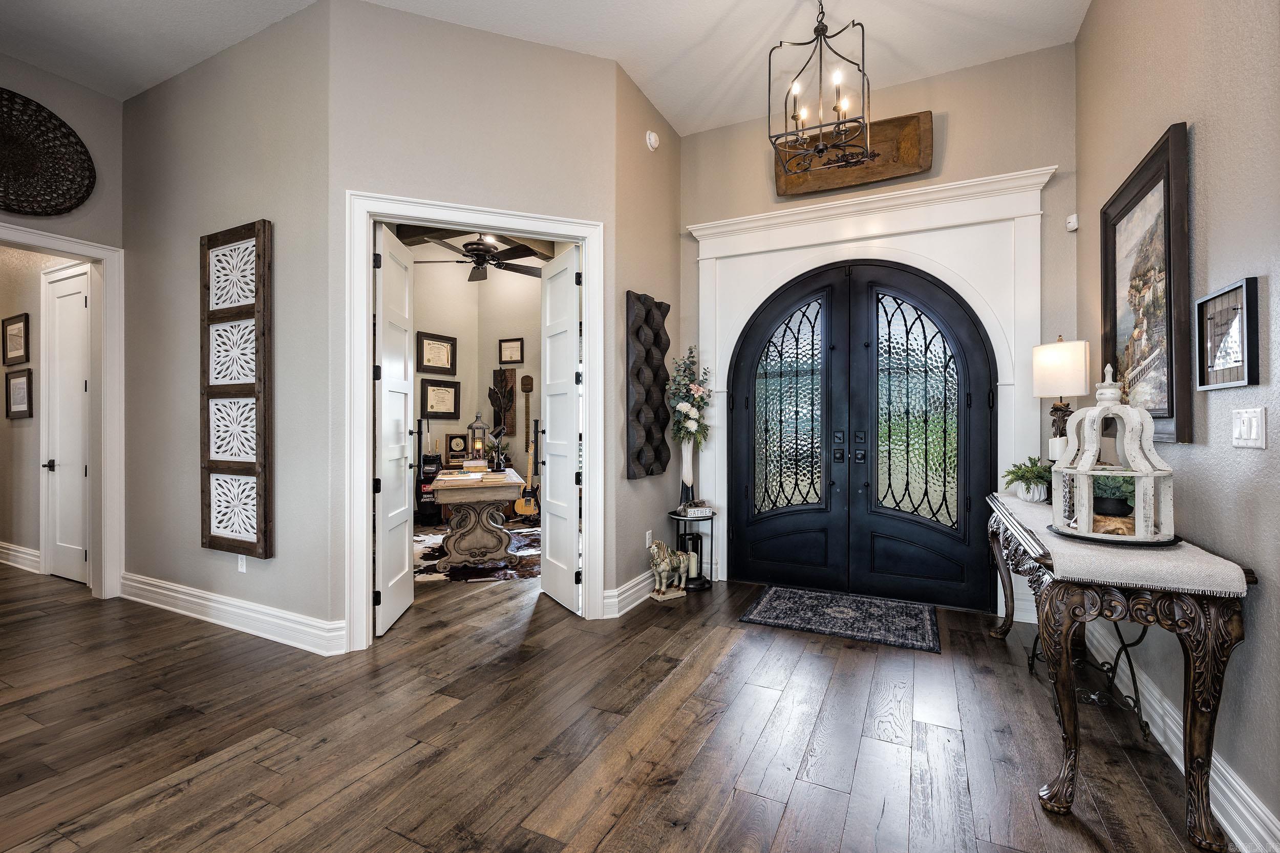 MOUNTAIN CREST ESTATES - Residential