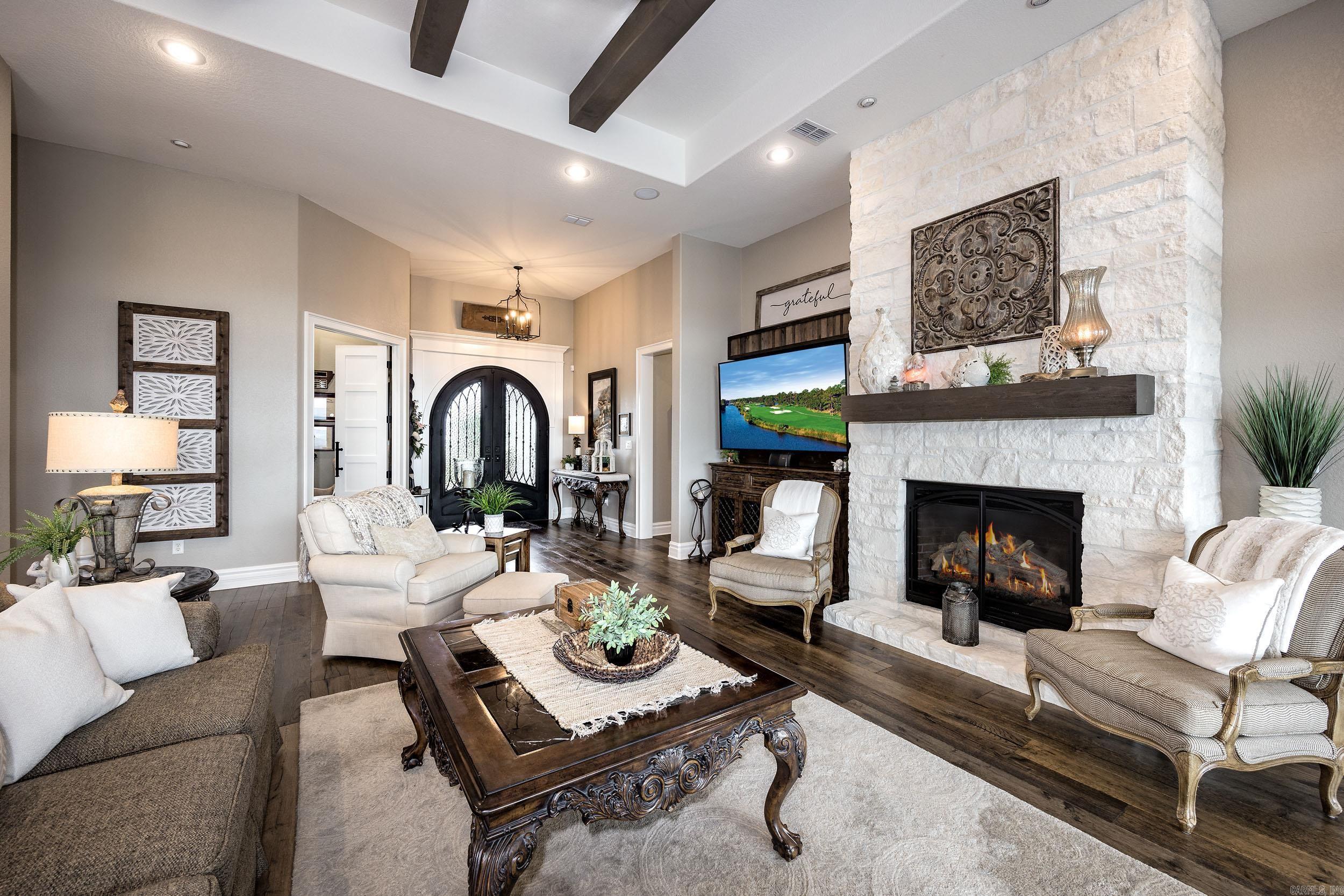 MOUNTAIN CREST ESTATES - Residential