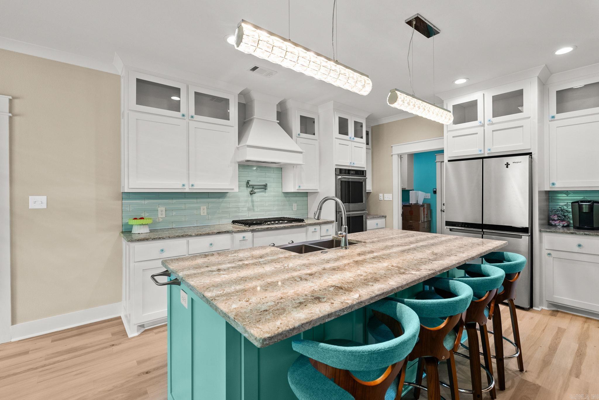RIDGE VIEW - Residential