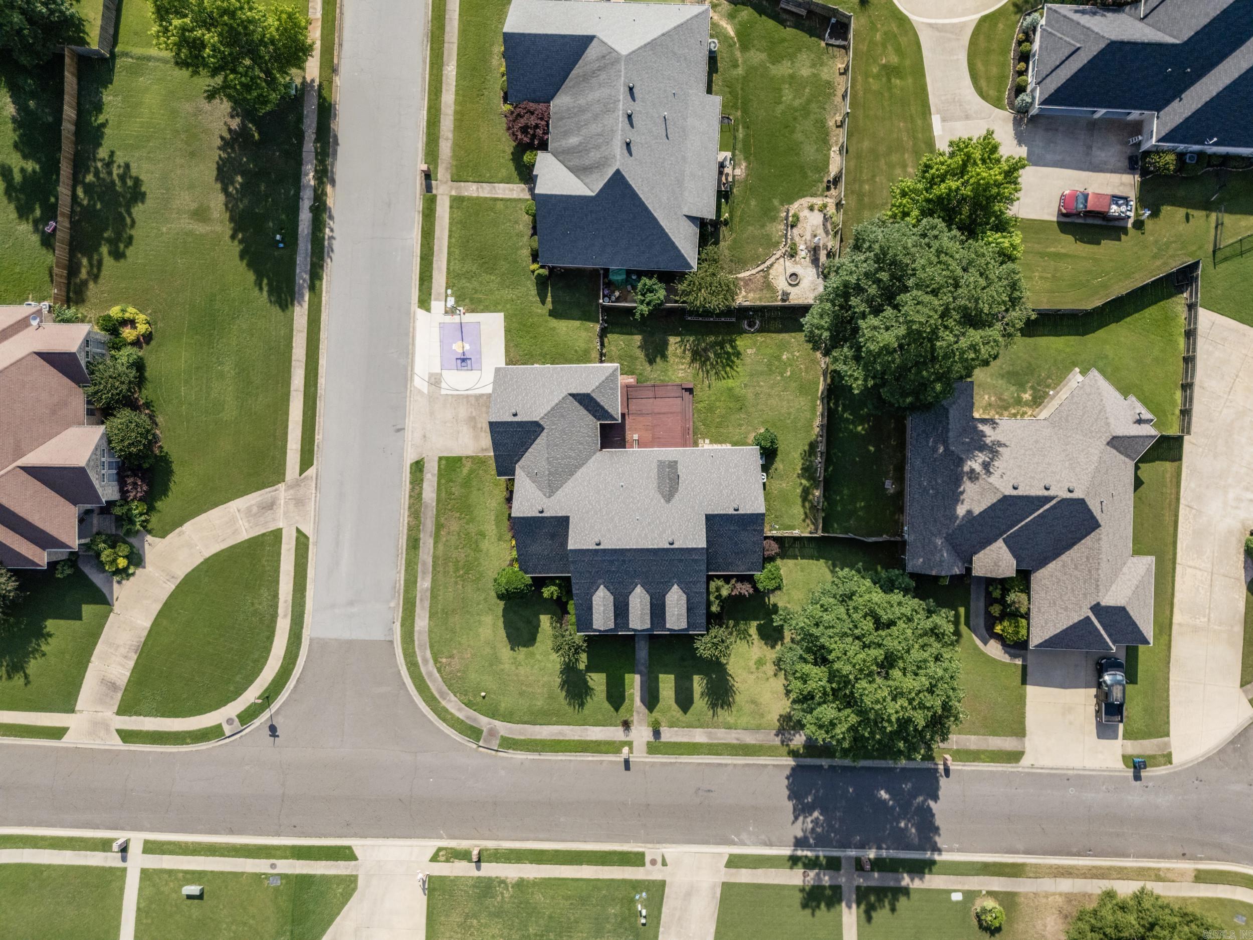 LONGHILLS VILLAGE - Residential