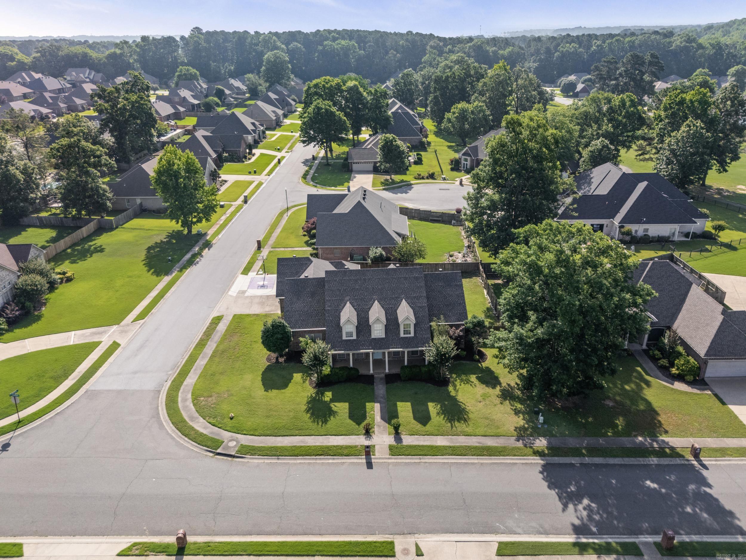 LONGHILLS VILLAGE - Residential