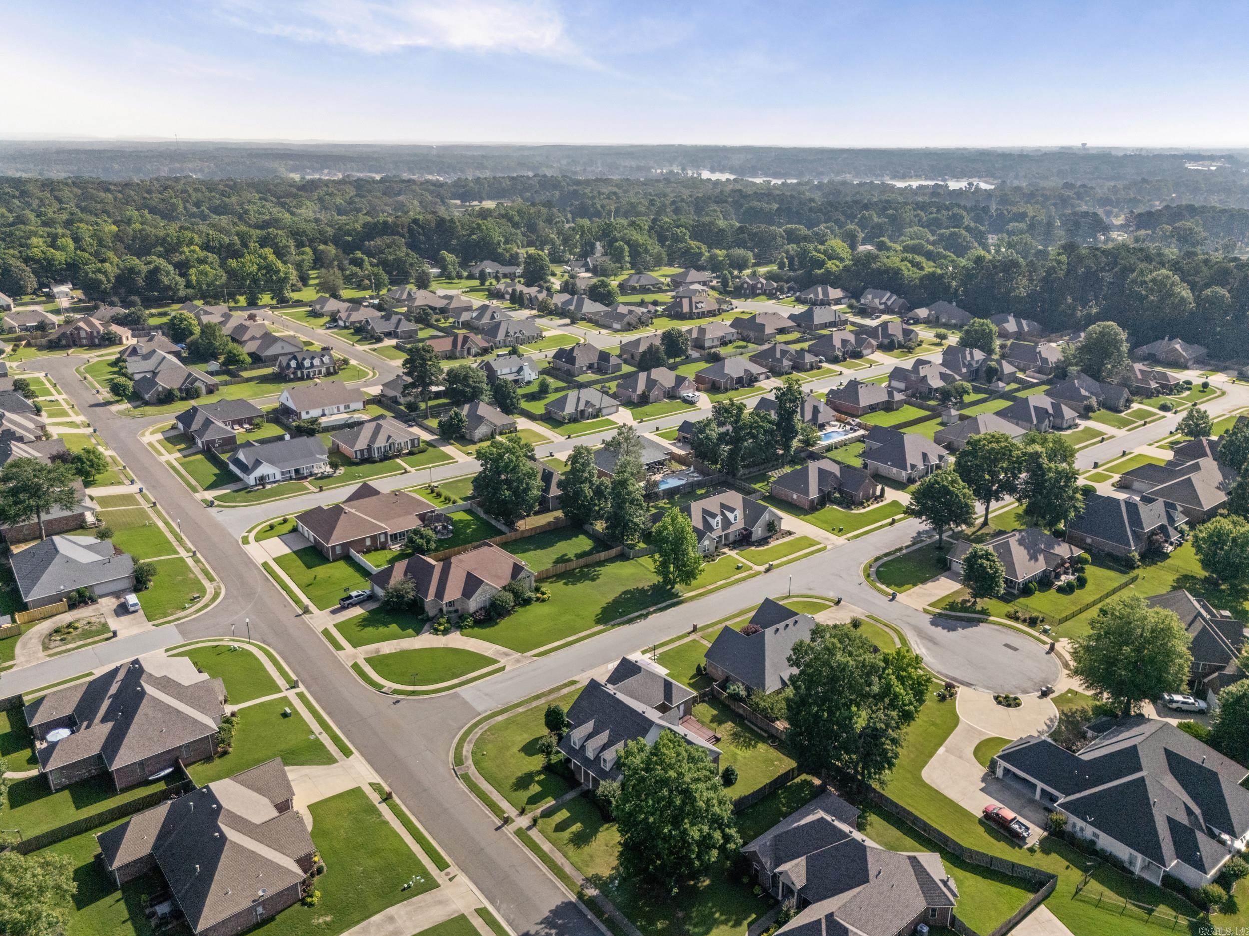 LONGHILLS VILLAGE - Residential