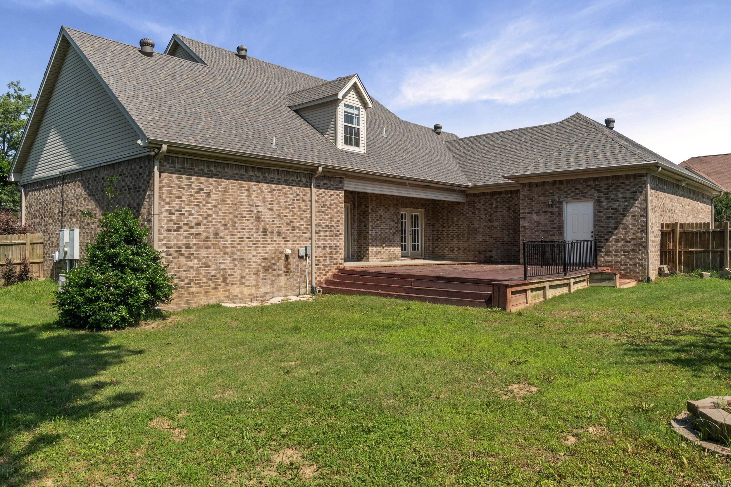 LONGHILLS VILLAGE - Residential