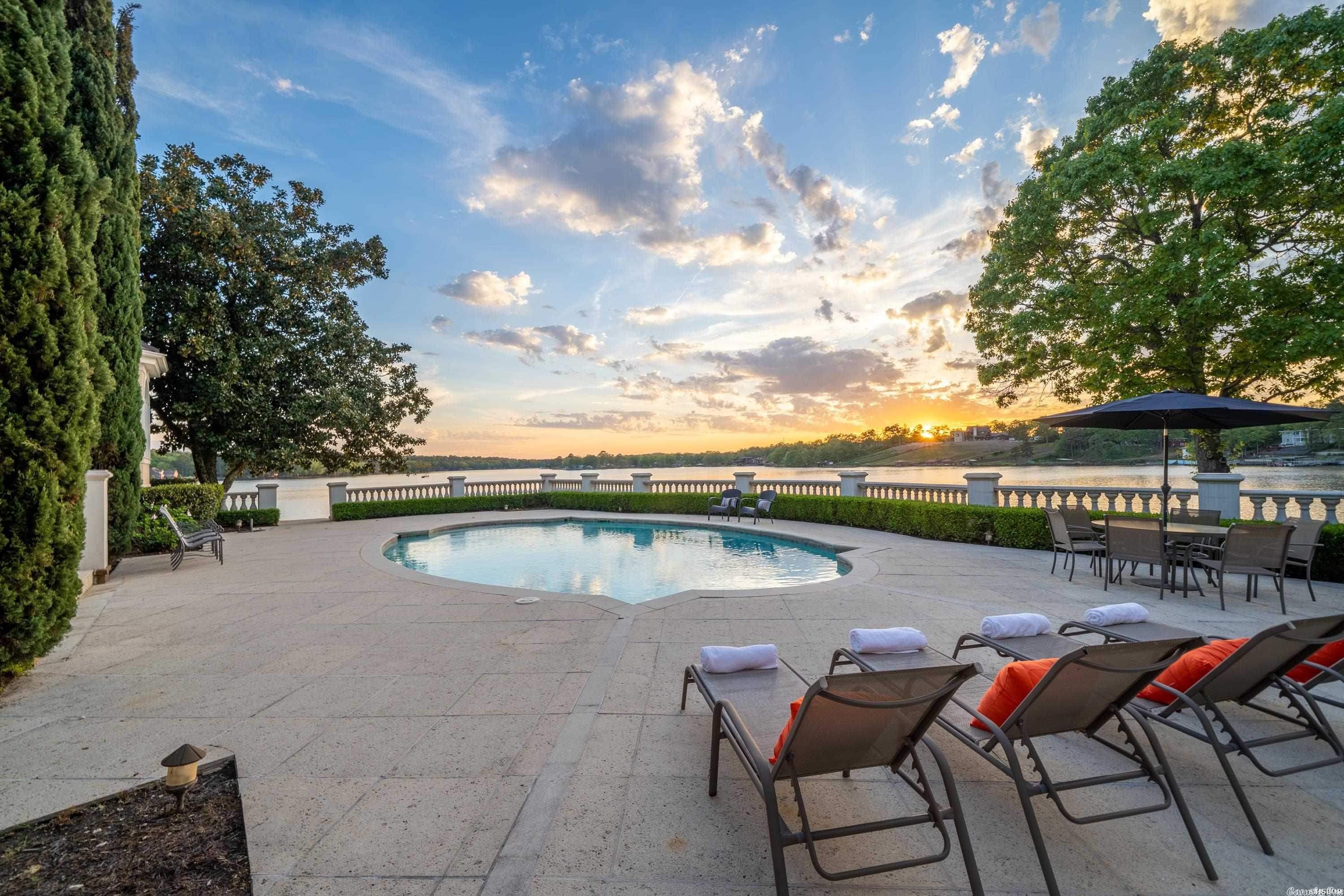 Driftwood Point - Residential