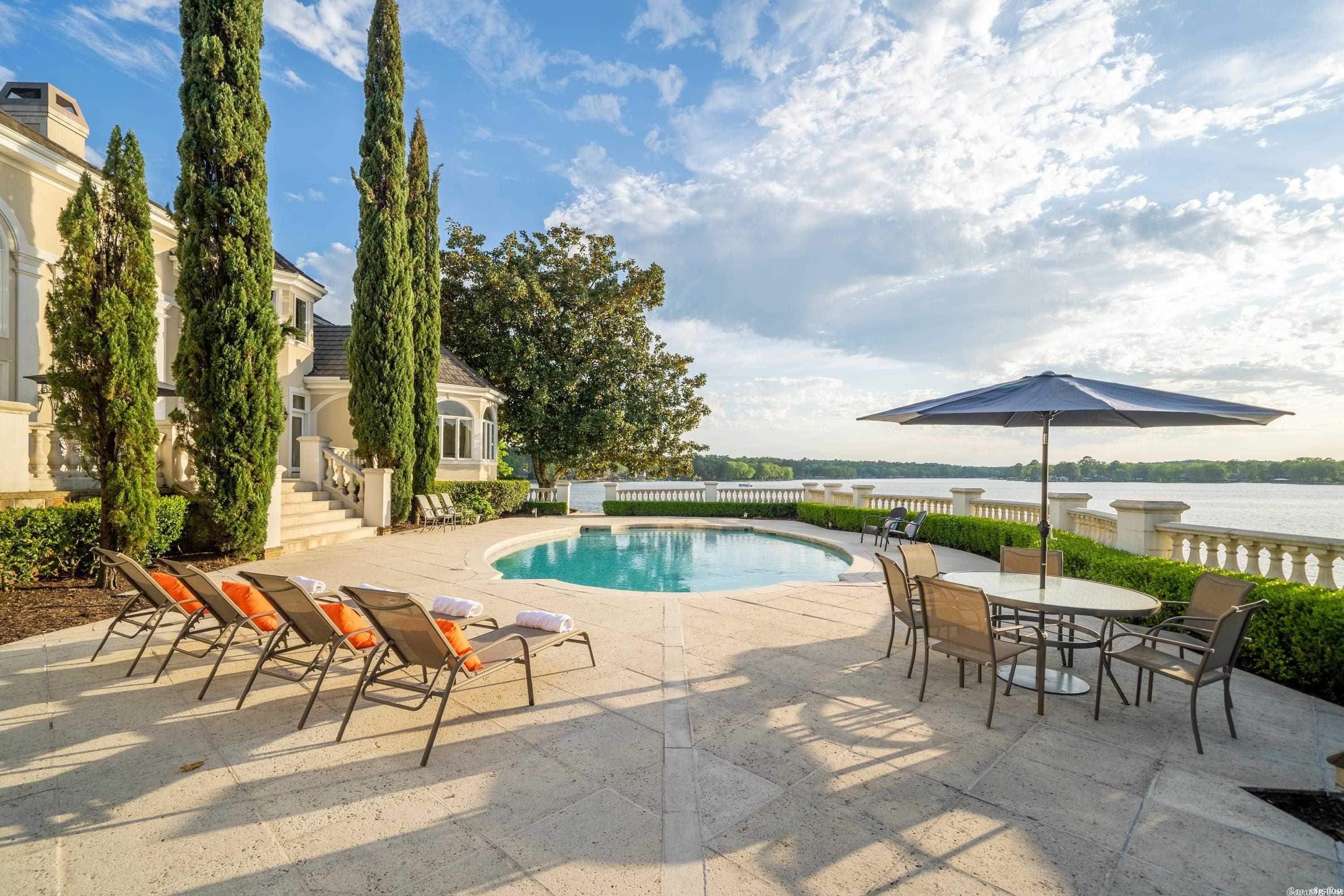 Driftwood Point - Residential