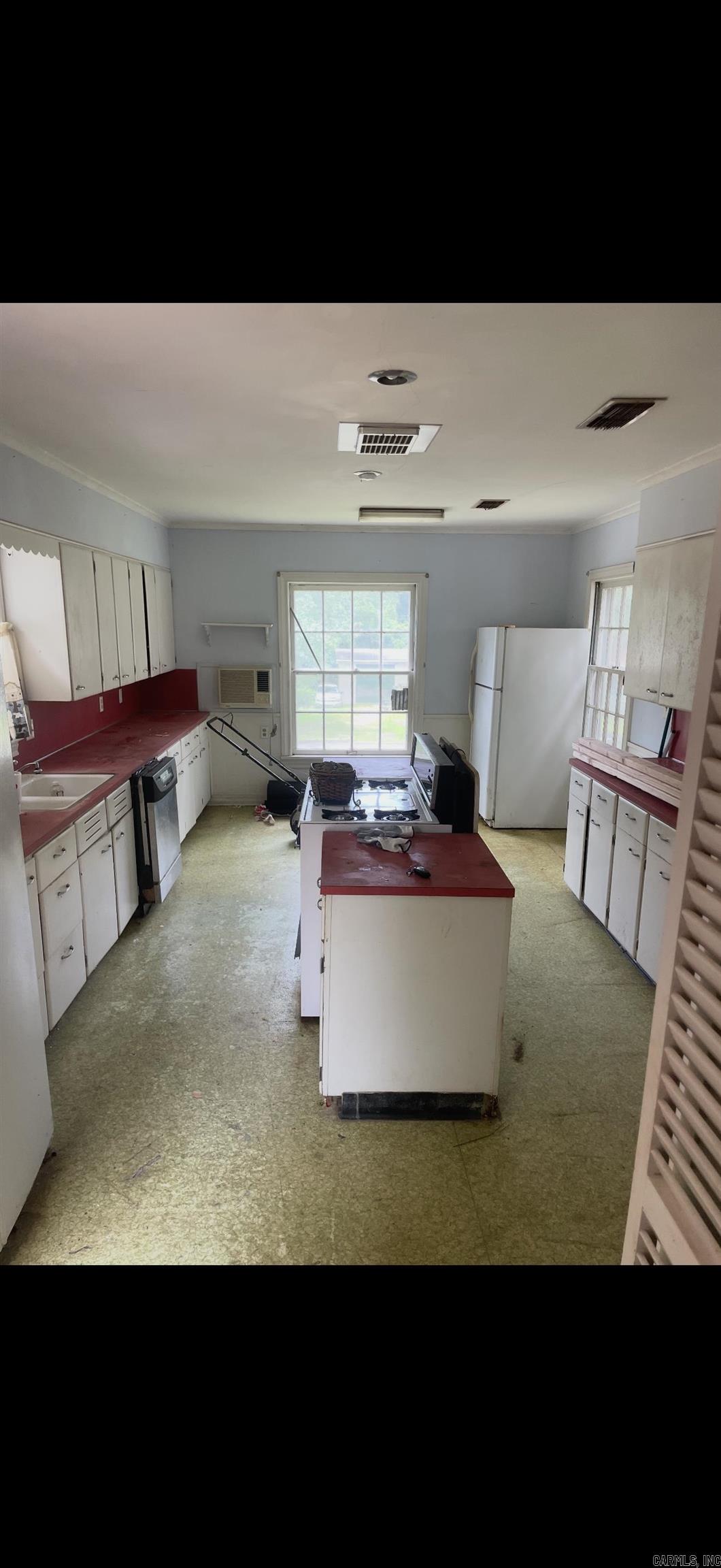 Helms Hillcrest - Residential