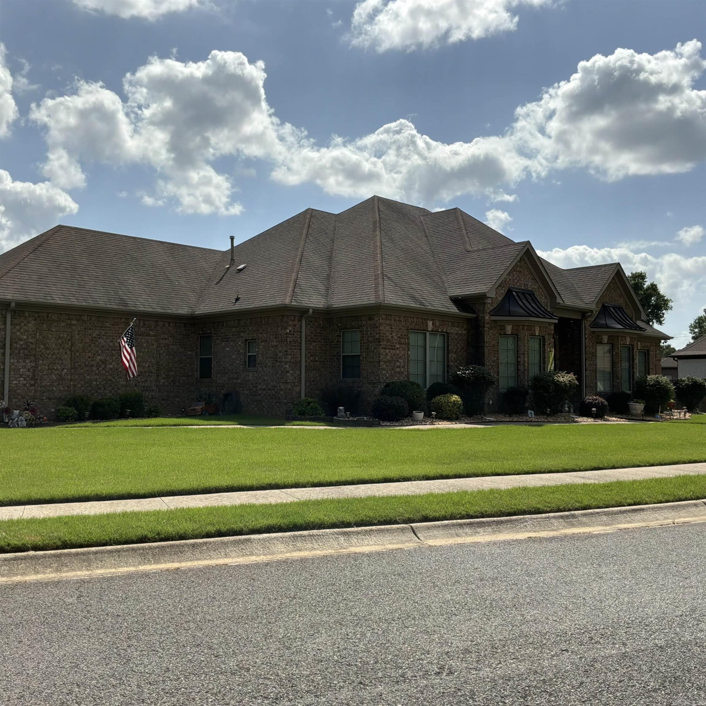 EDGEWATER ADDN - Residential