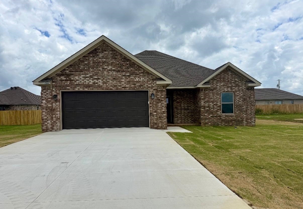3 bed 2 bath
