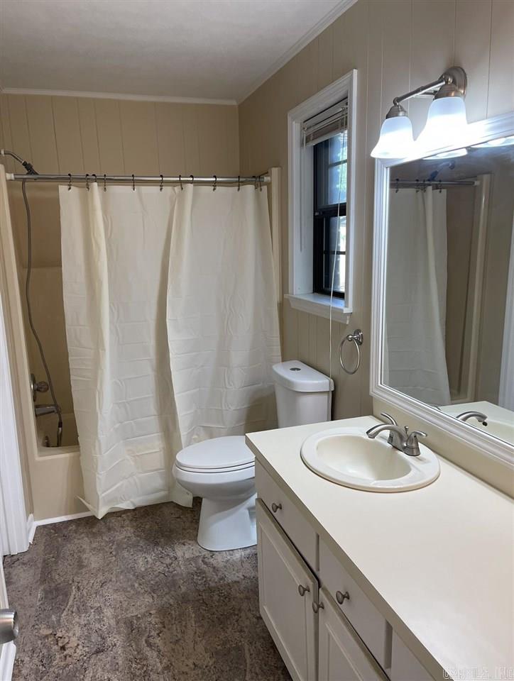 EAST SIDE ACRES - Residential