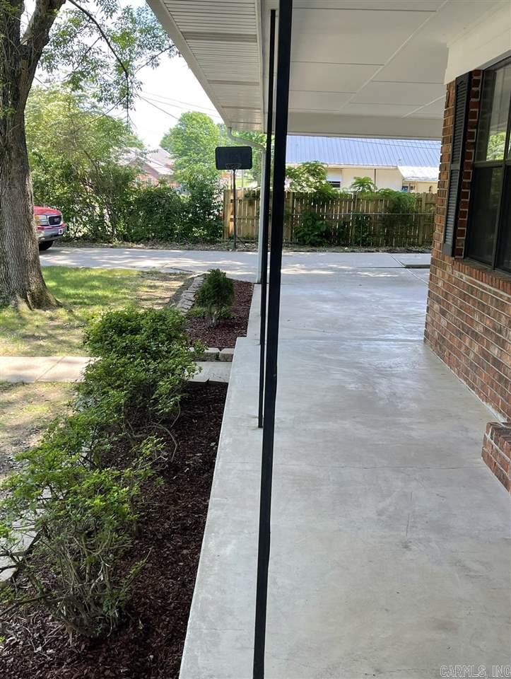 EAST SIDE ACRES - Residential
