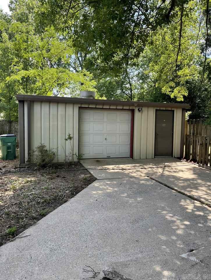 EAST SIDE ACRES - Residential