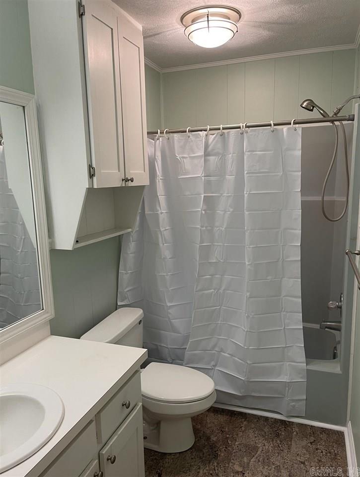 EAST SIDE ACRES - Residential