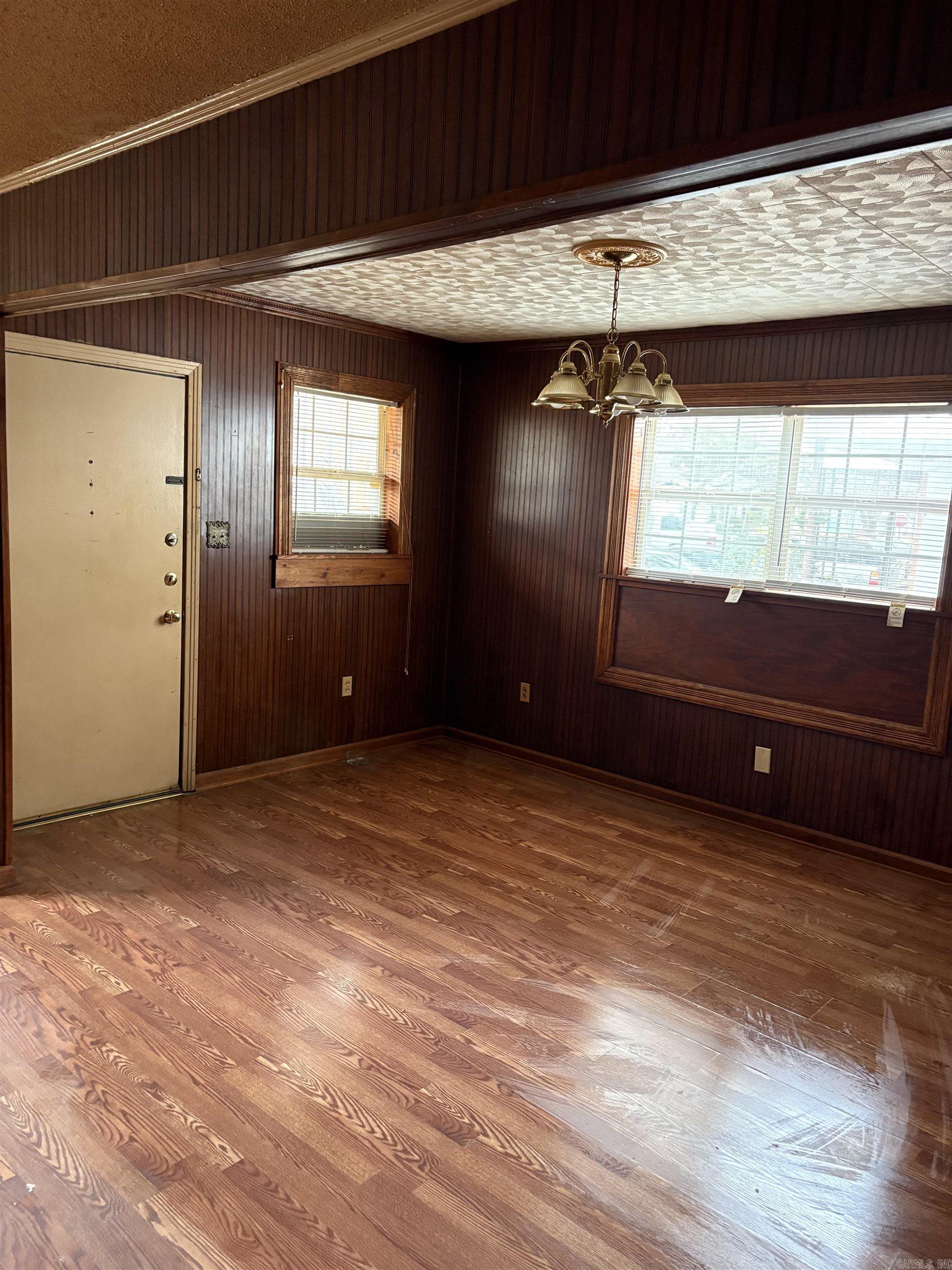 LYNCH ADD - Residential