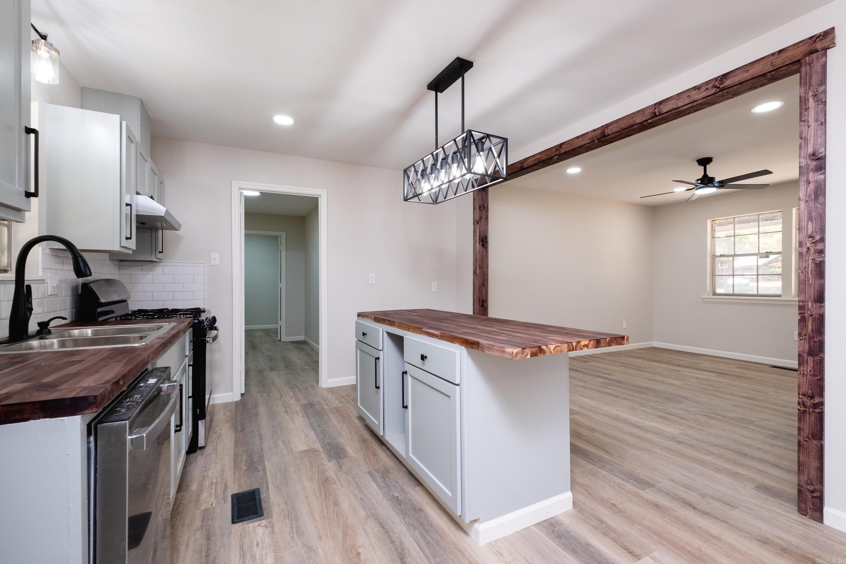 MISTY MEADOWS - Residential